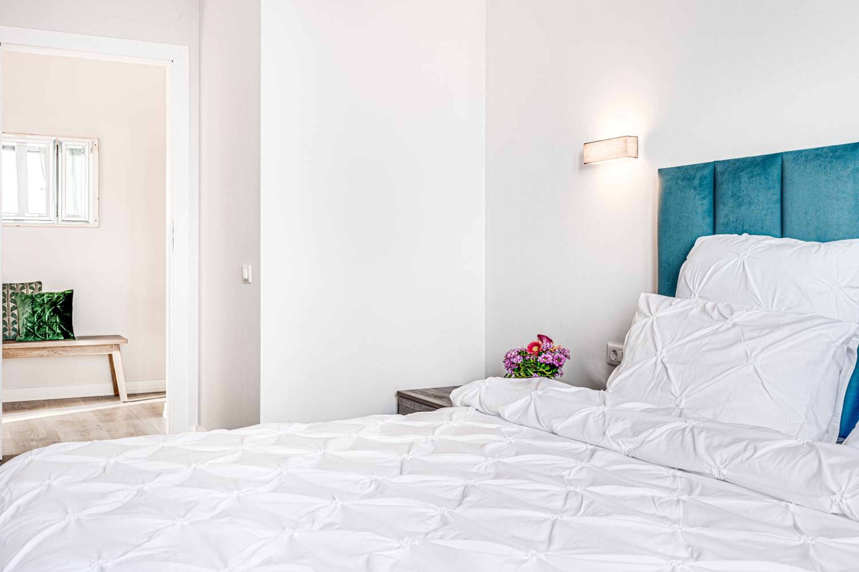 One-Bedroom Apartment - Photo 9