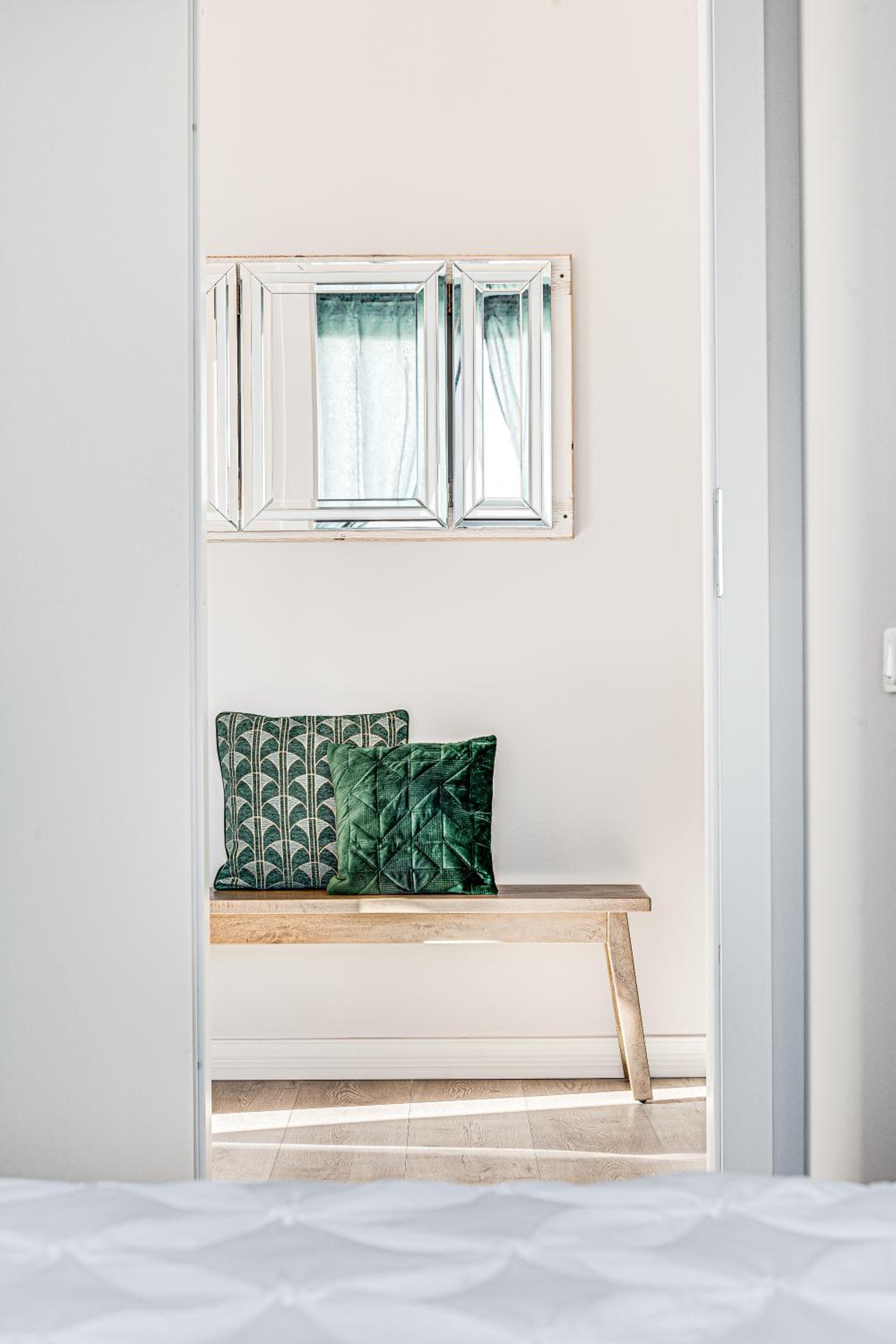 One-Bedroom Apartment - Photo 11