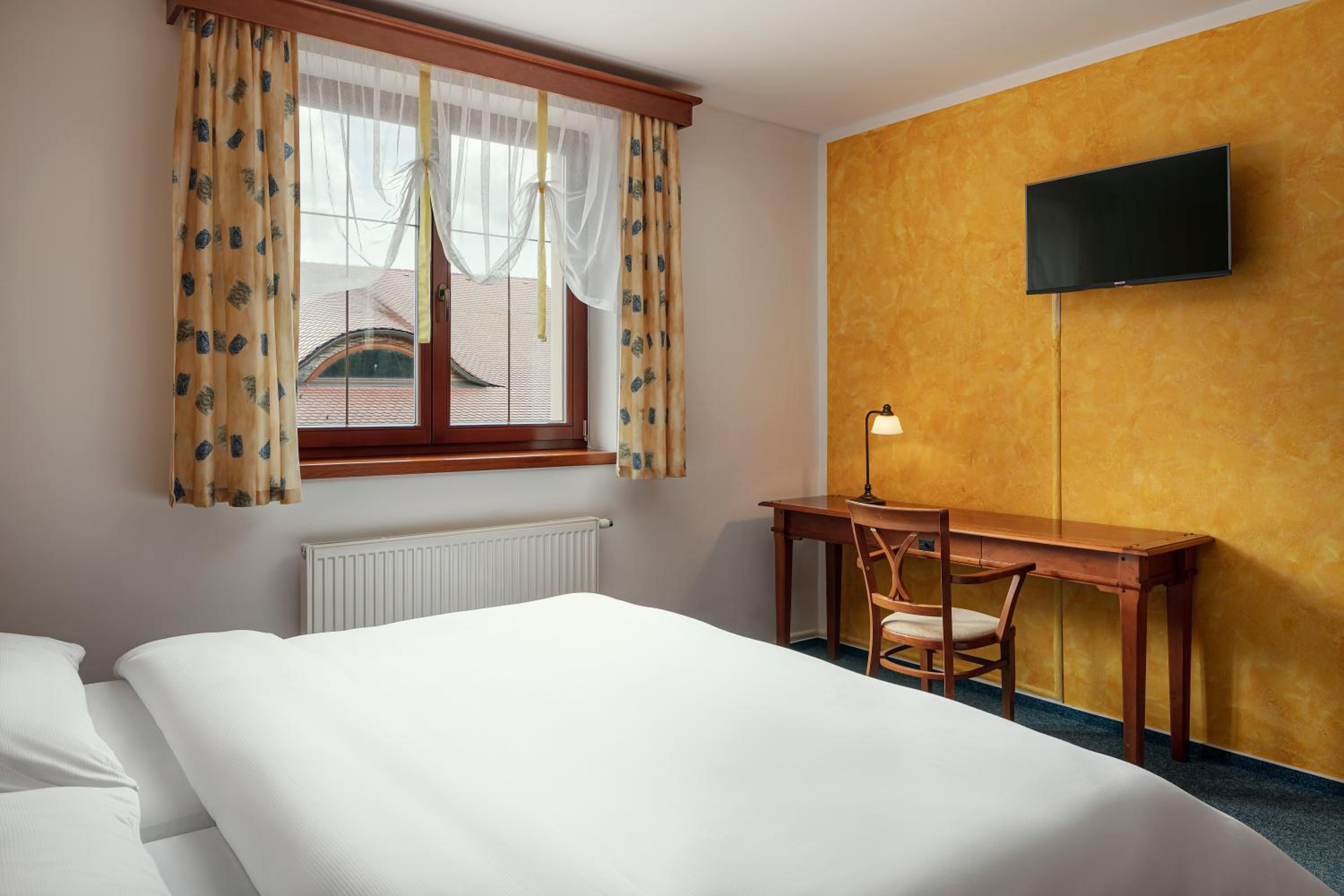 Standard Double Room - Photo 2