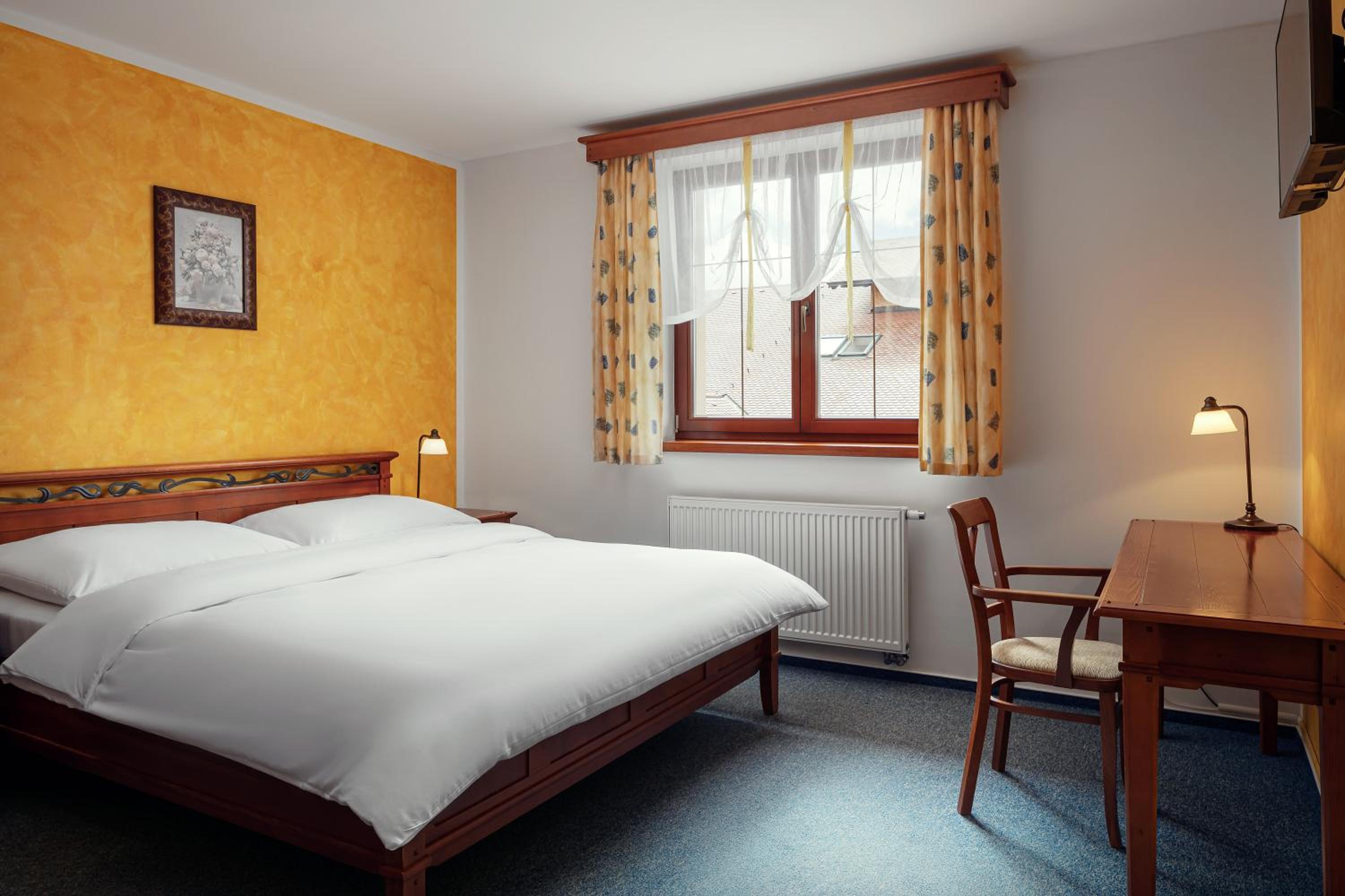 Standard Double Room - Photo 1