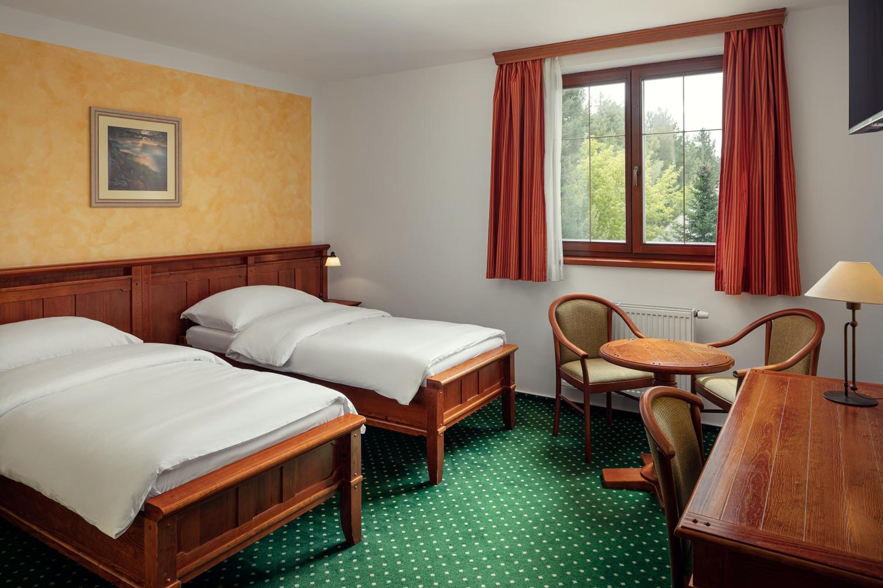 Standard Twin Room - Photo 1