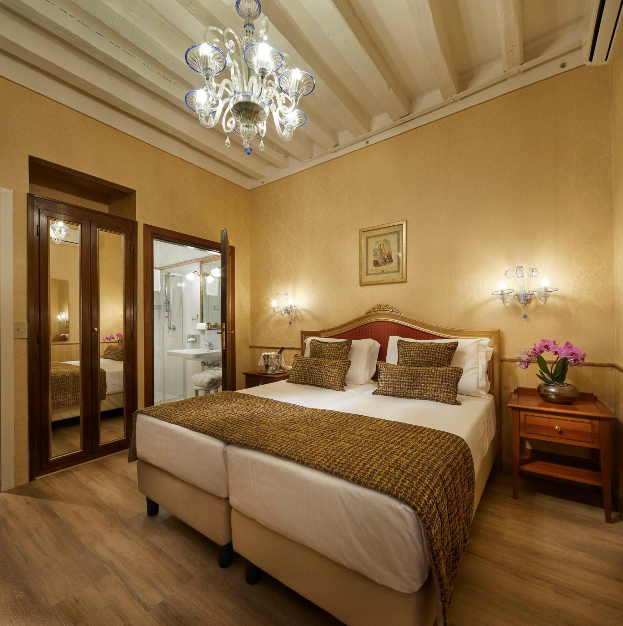 Single Room photo 1