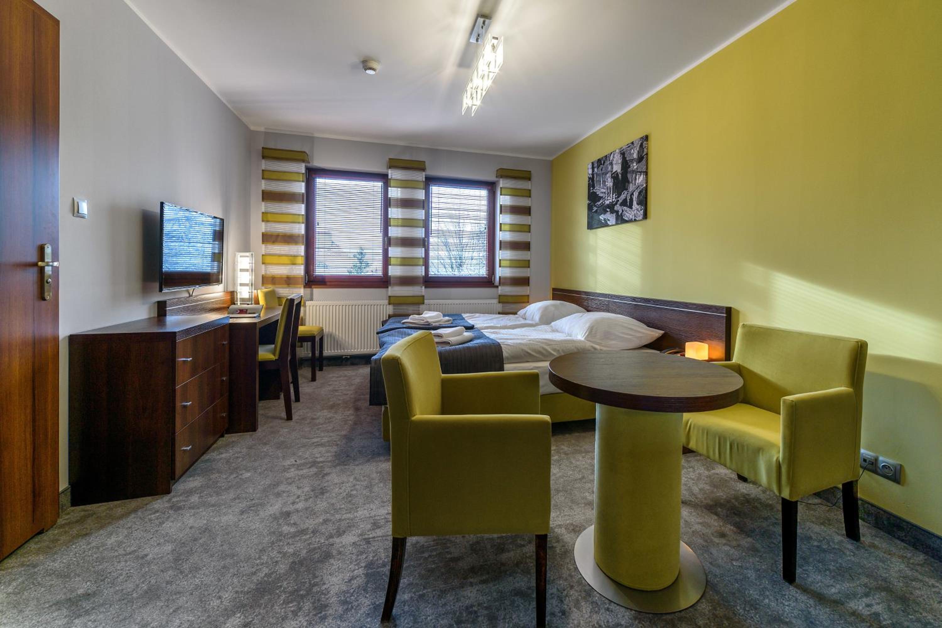Deluxe Double or Twin Room - Photo 2