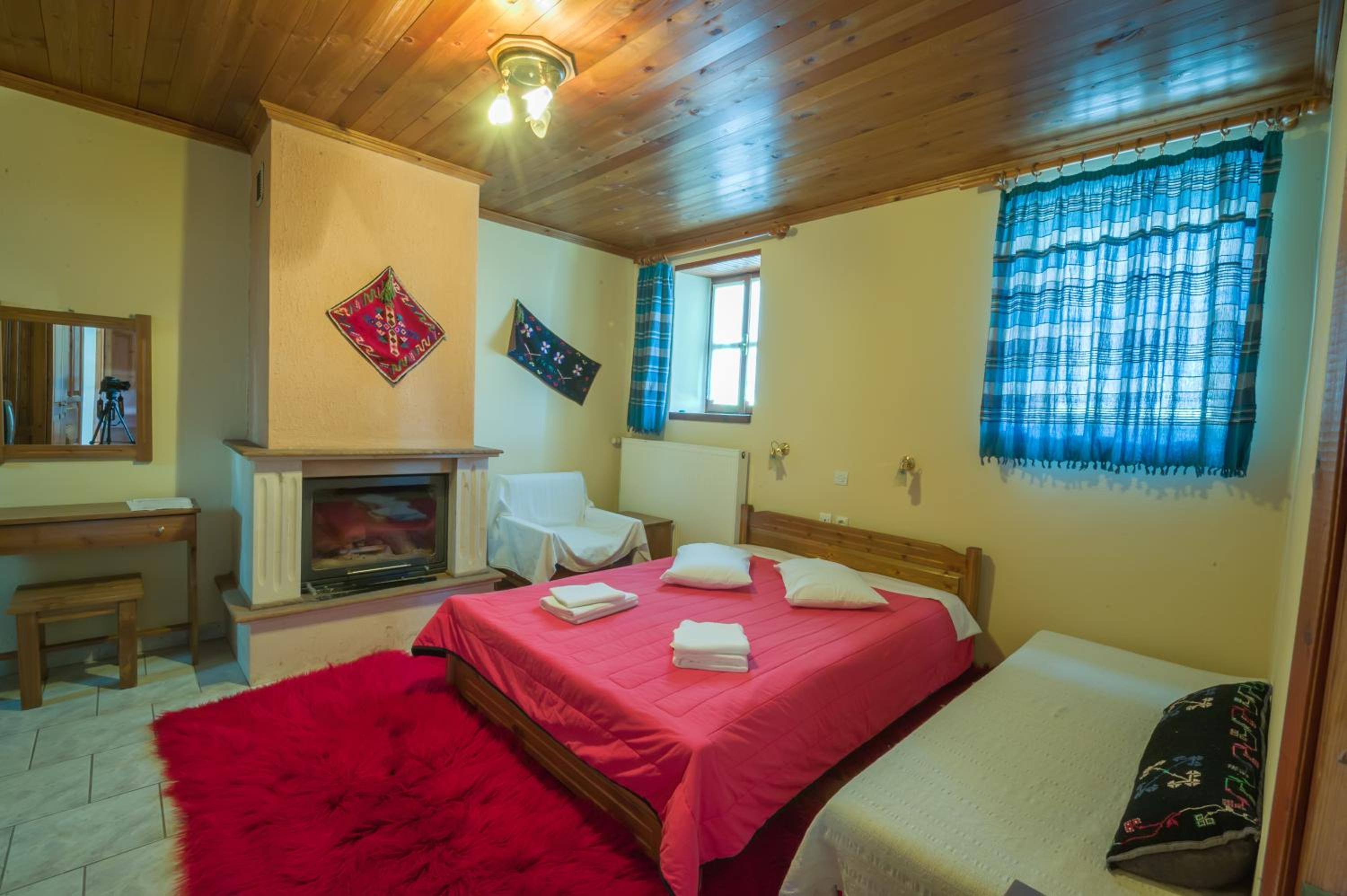 Triple Room with Fireplace photo 1