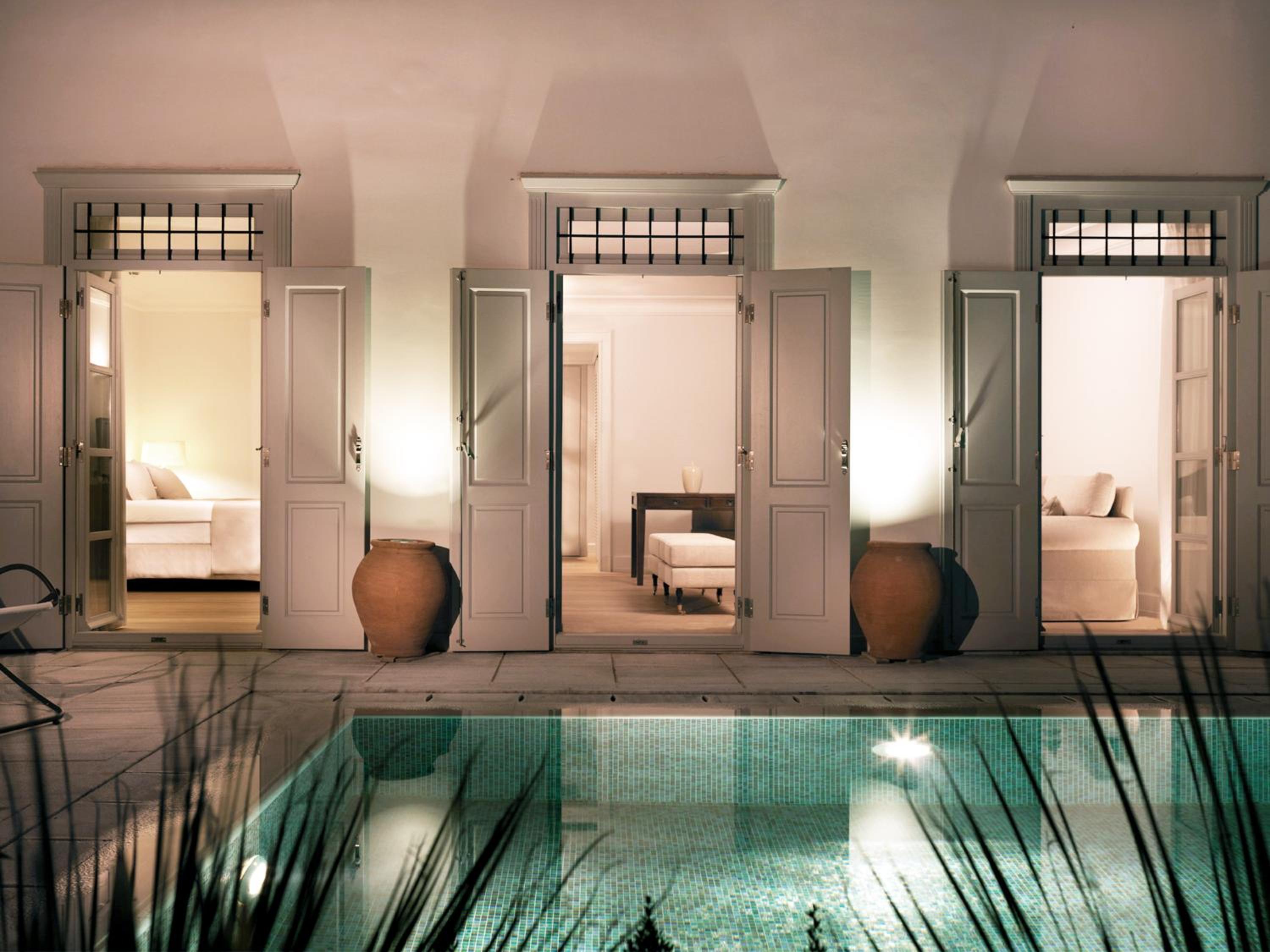 Pool Suite - Photo 3