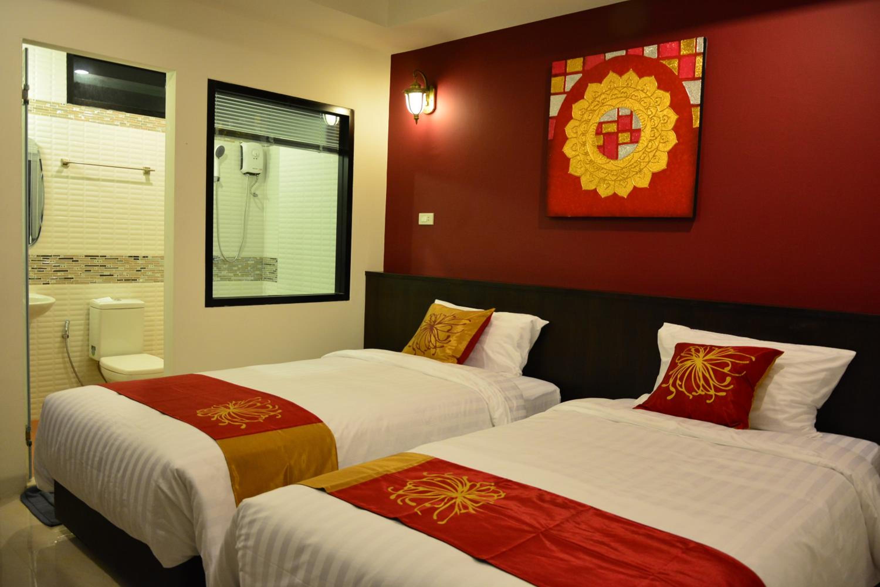 Standard Twin Room photo 2