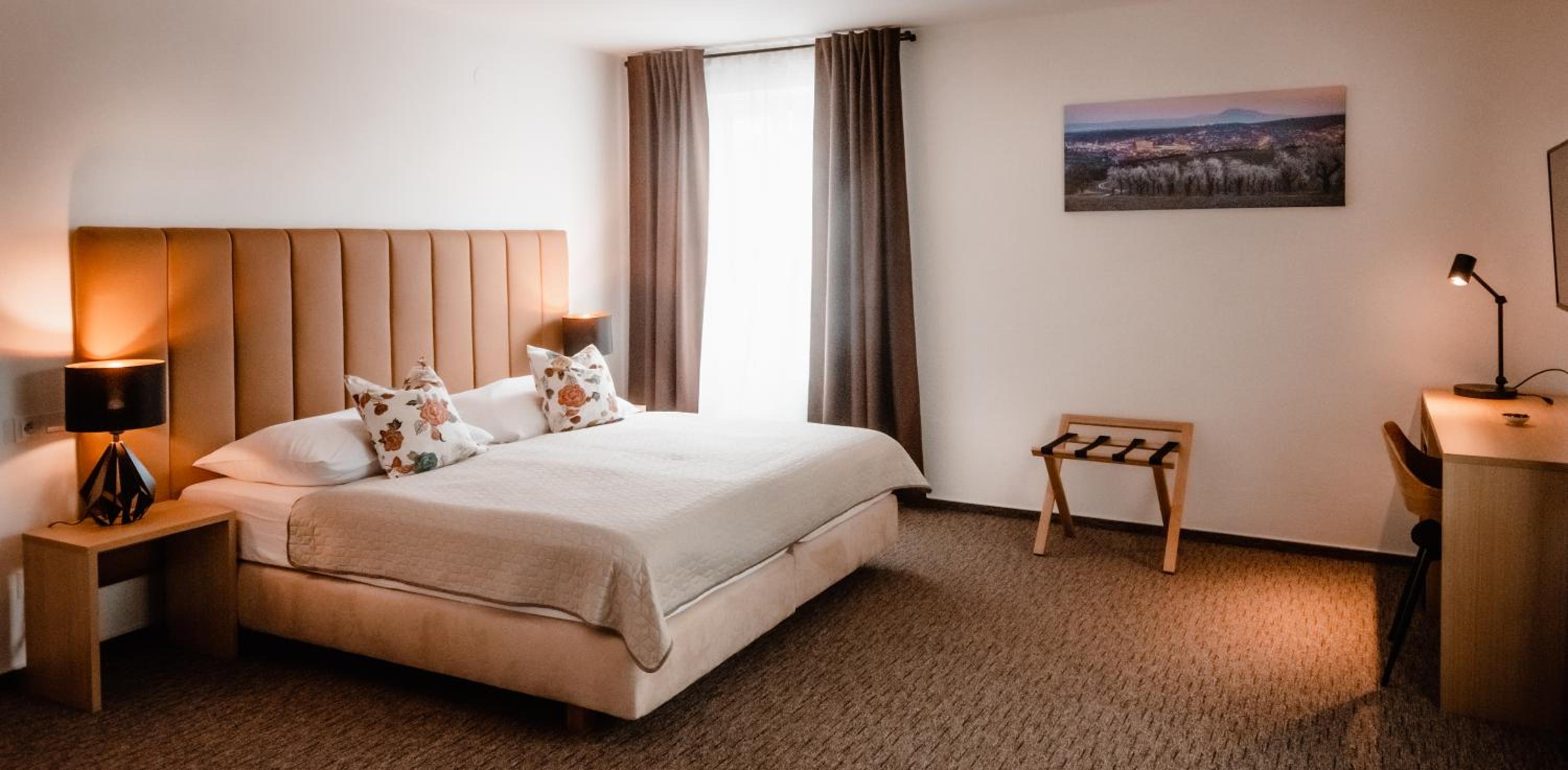 Family Room photo 1