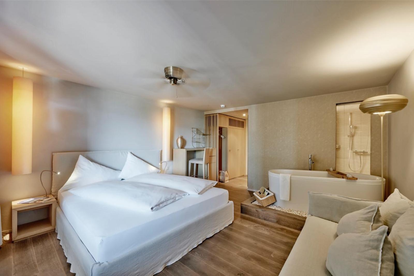 Premium Room with Lake View