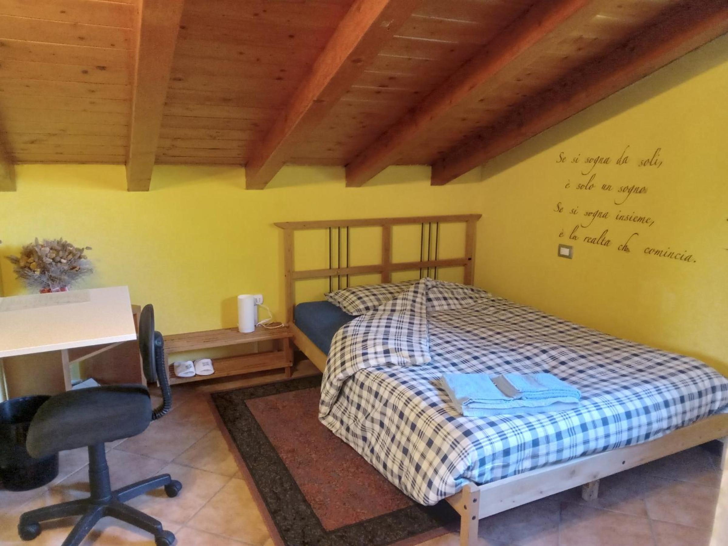 Small Double Room photo 1