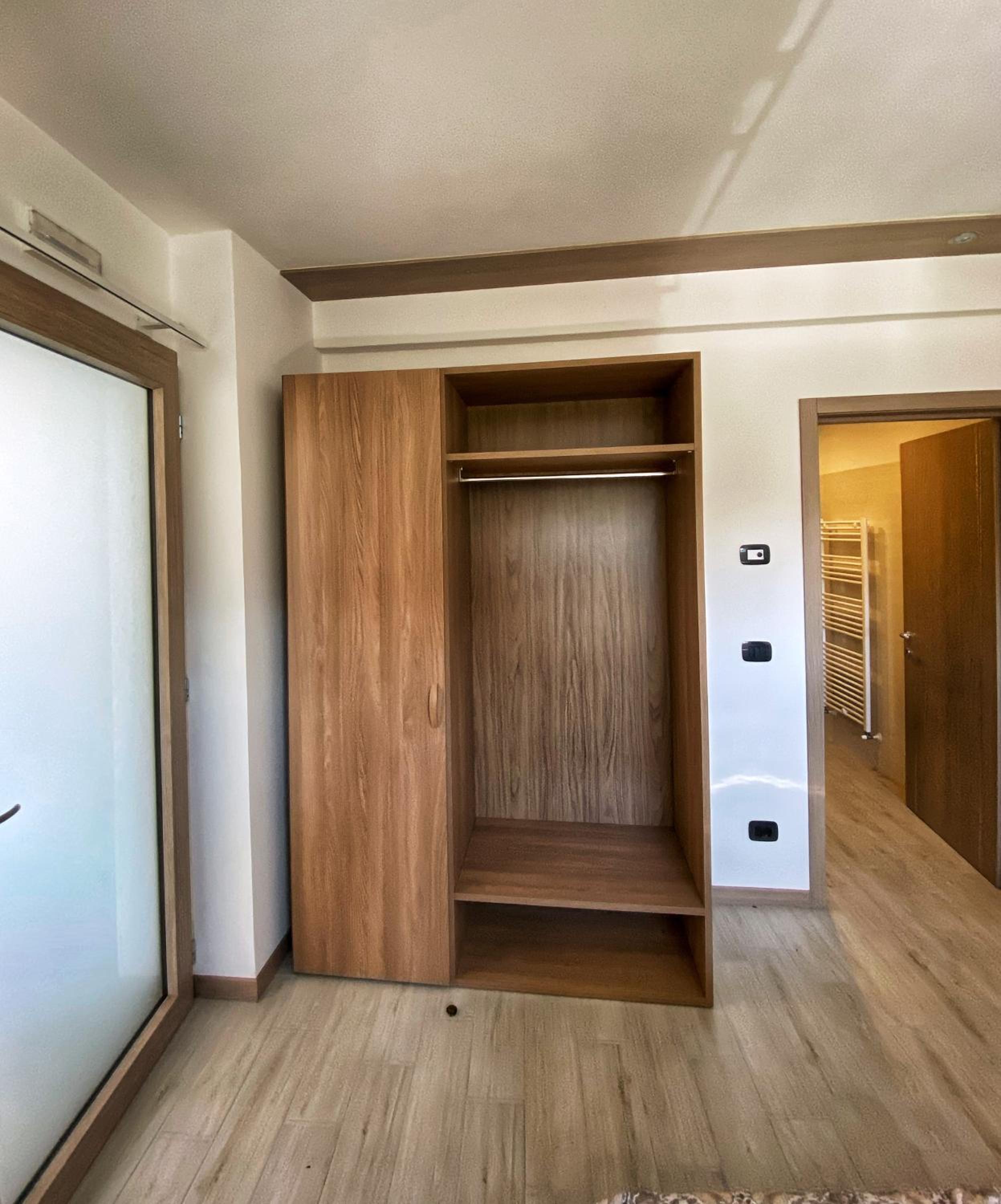 Double or Twin Room with Private Bathroom photo 3