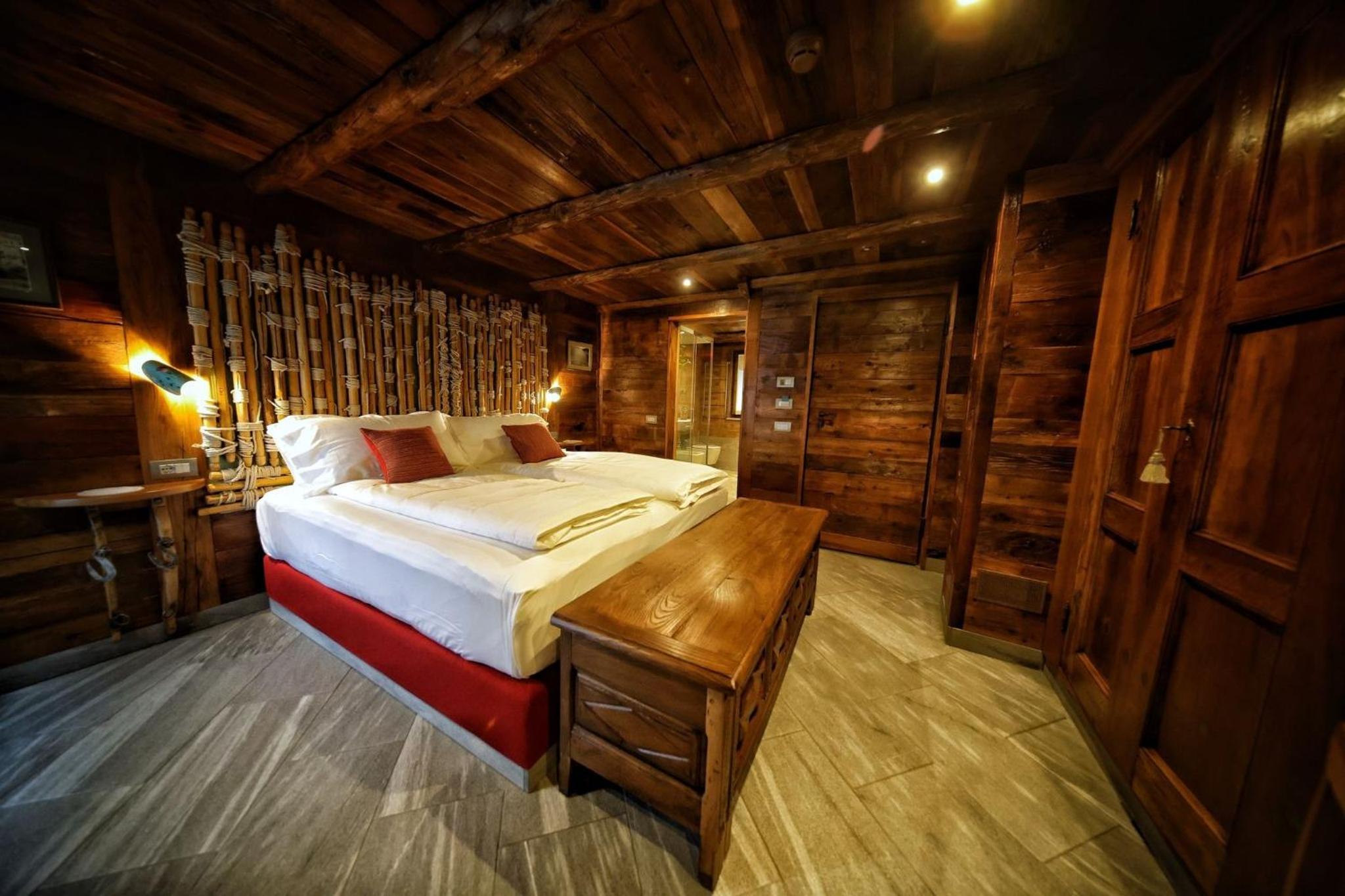 Junior Suite with Balcony