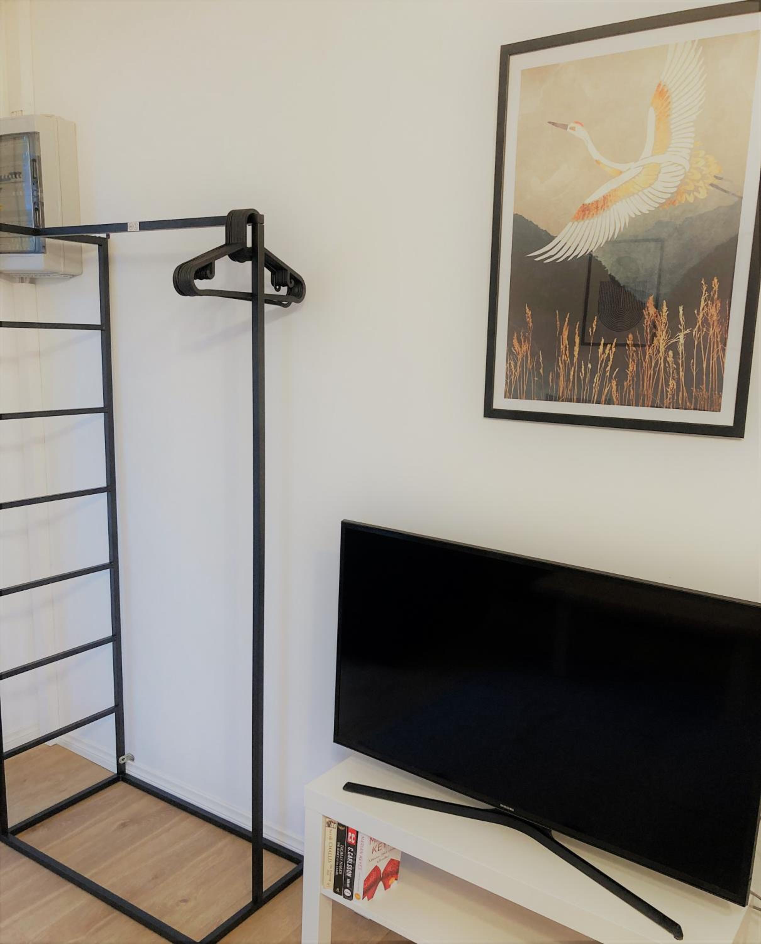 One-Bedroom Apartment - Photo 10