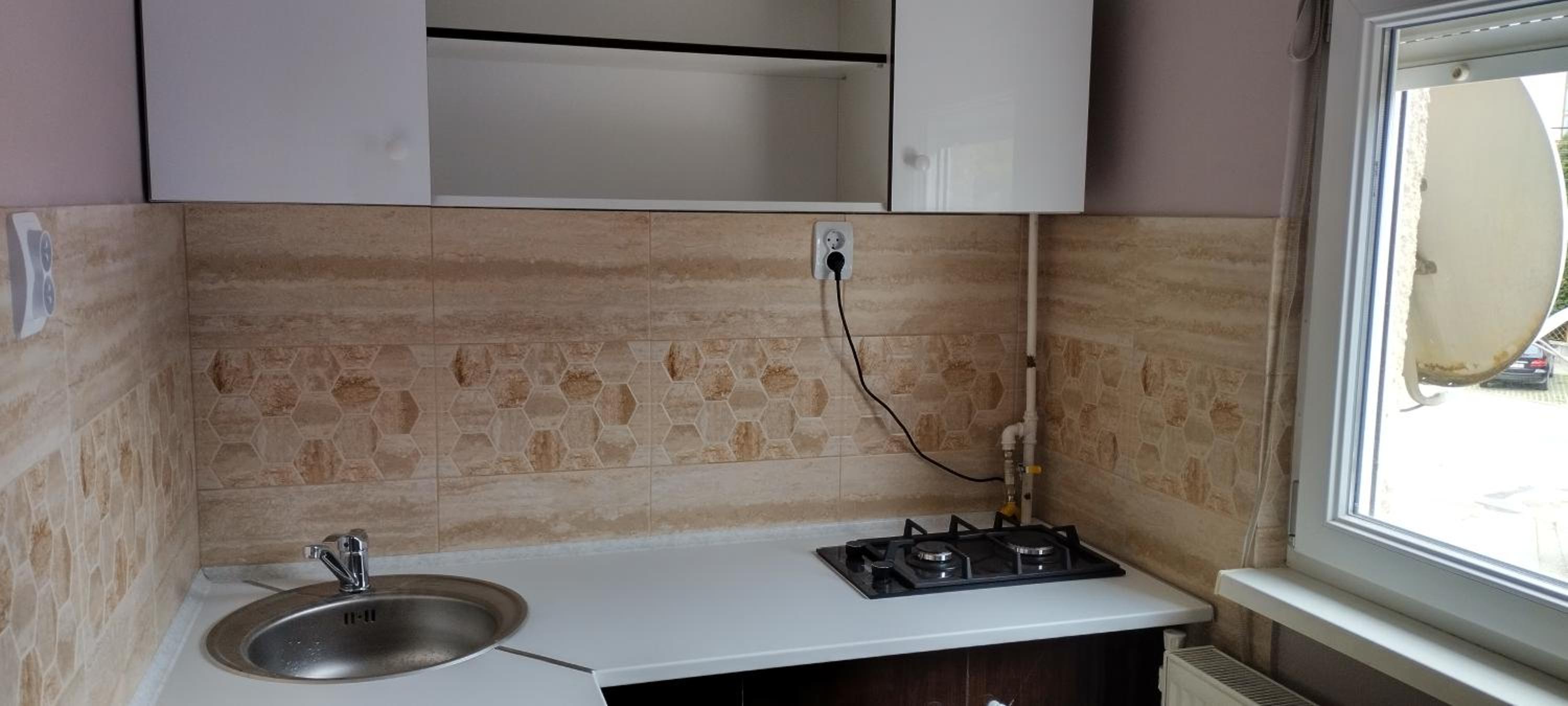 One-Bedroom Apartment - Photo 4