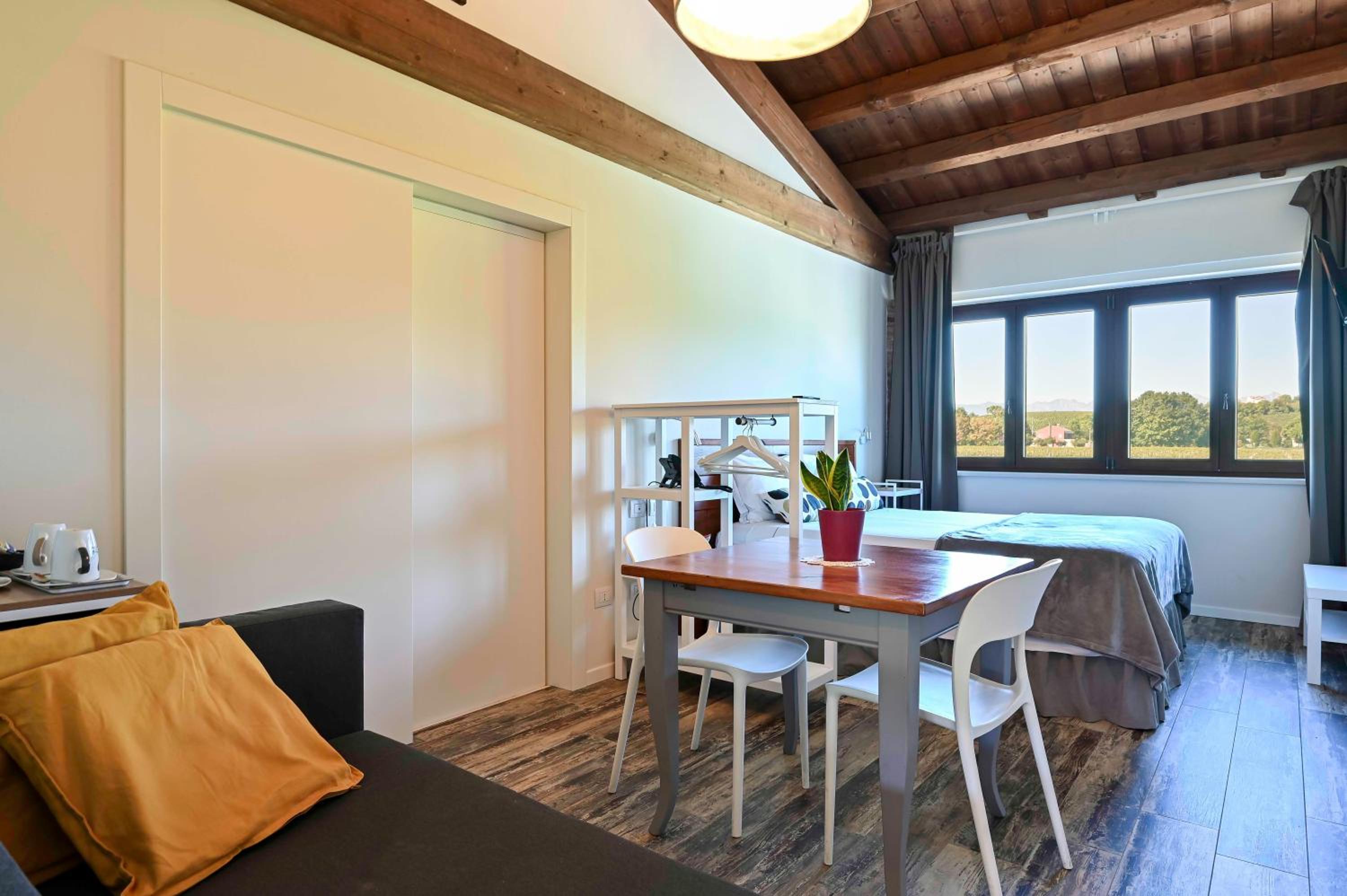 Deluxe Triple Room photo 1