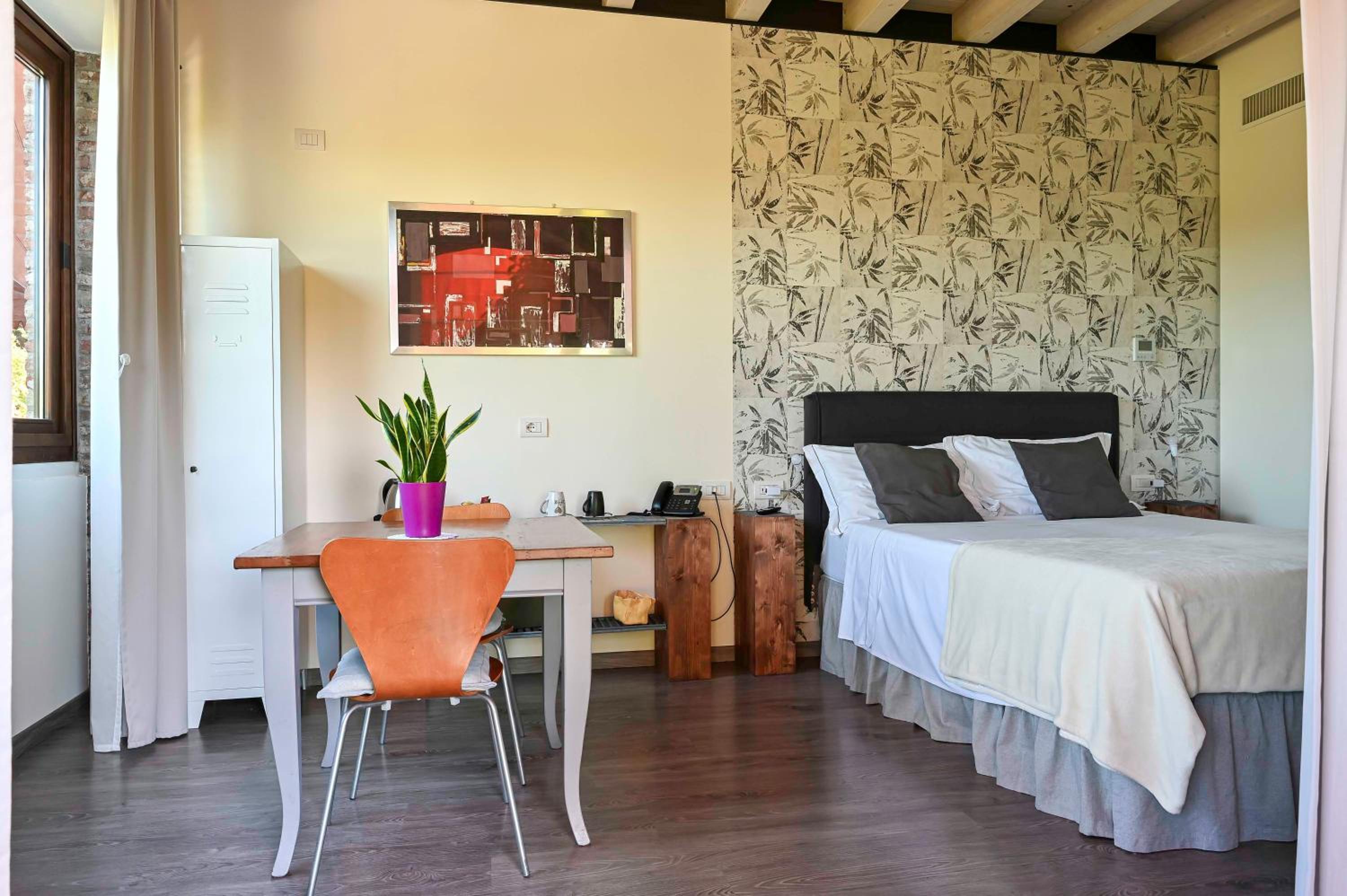 Double or Twin Room with Garden View photo 1