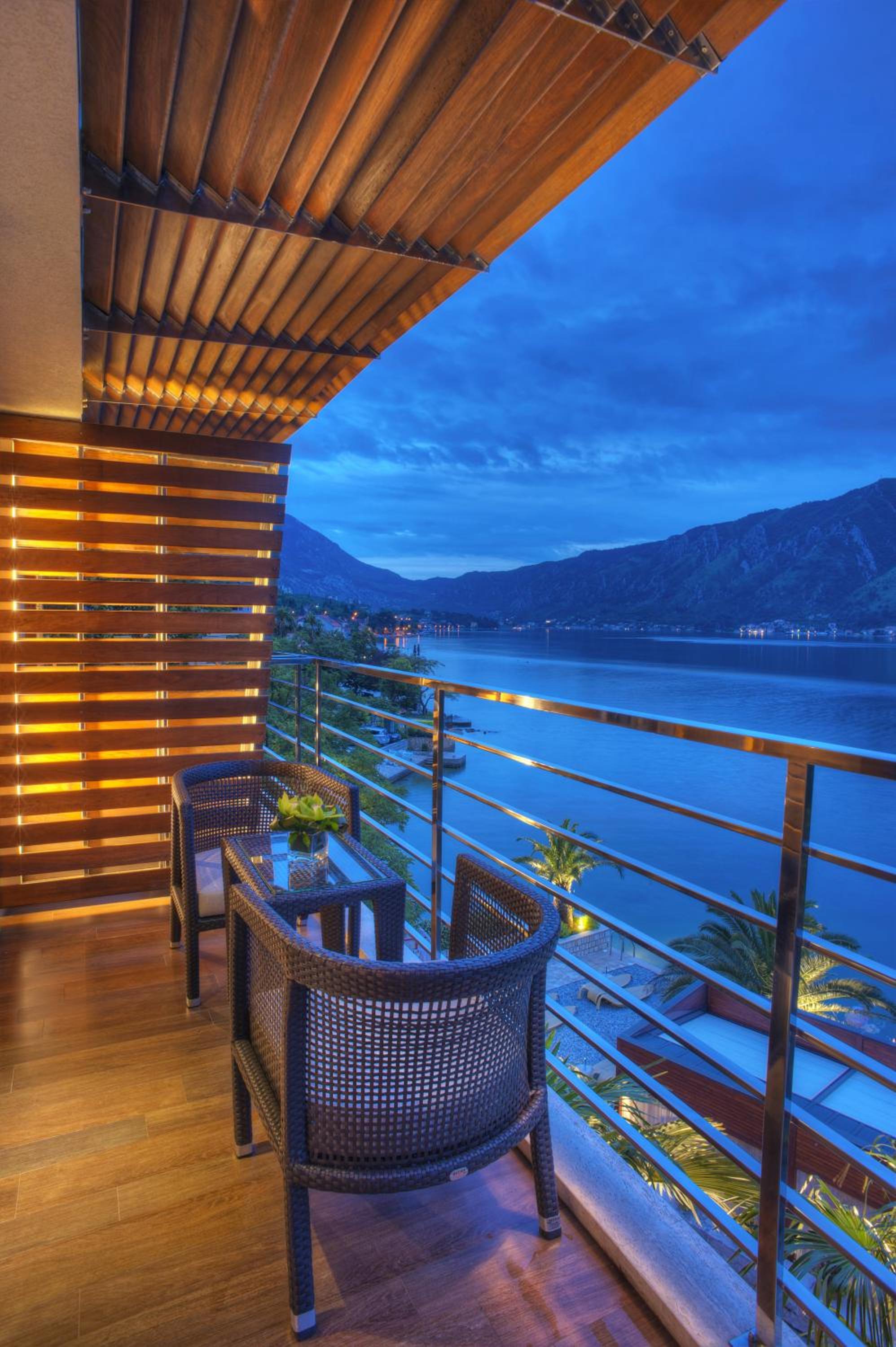 Executive Double Room with Sea View - Photo 16