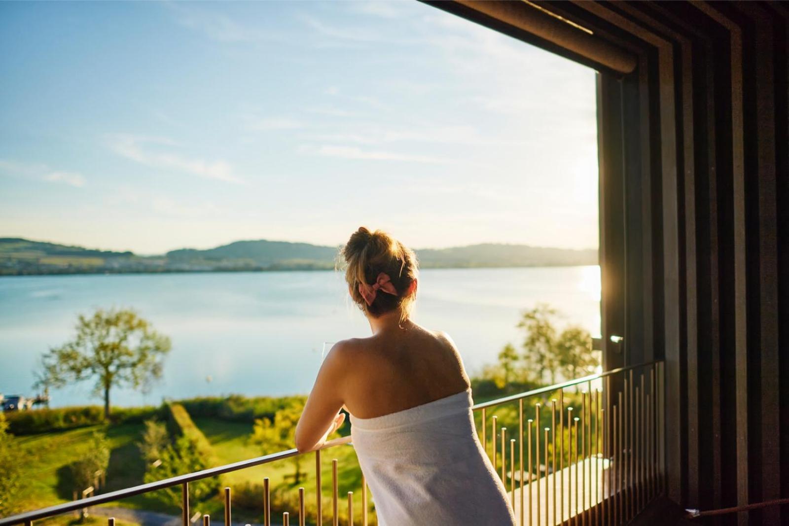 Superior Double Room with Lake View - Photo 5