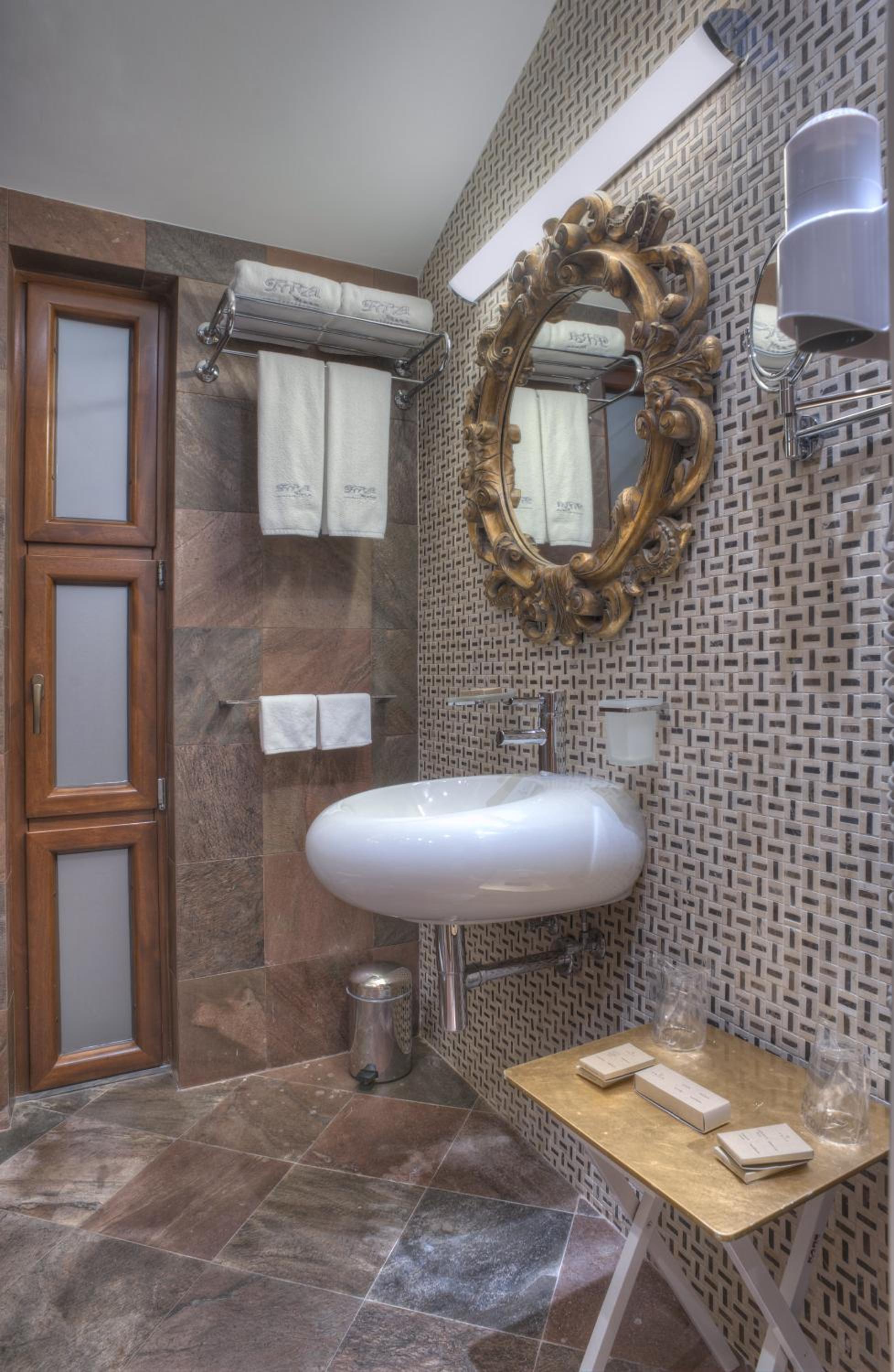 Executive Double Room with Sea View - Photo 19
