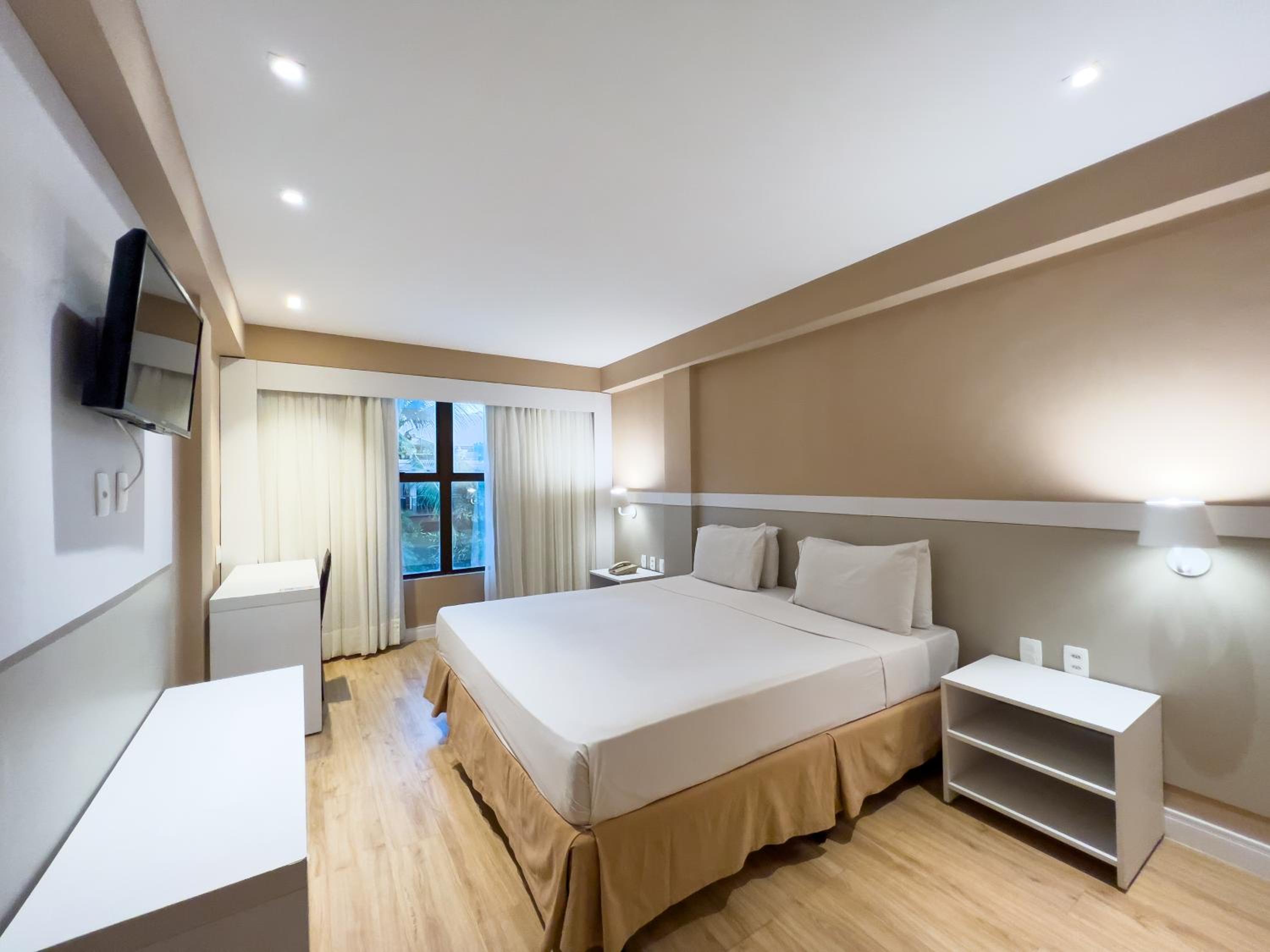 Standard Double or Twin Room - Photo 1