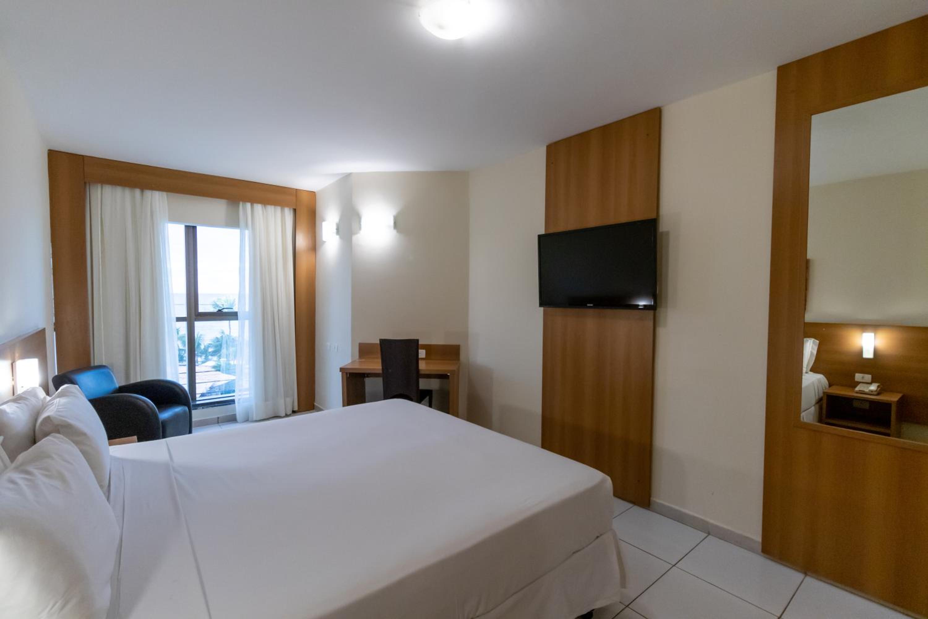 Double or Twin Room with Partial Sea View photo 1