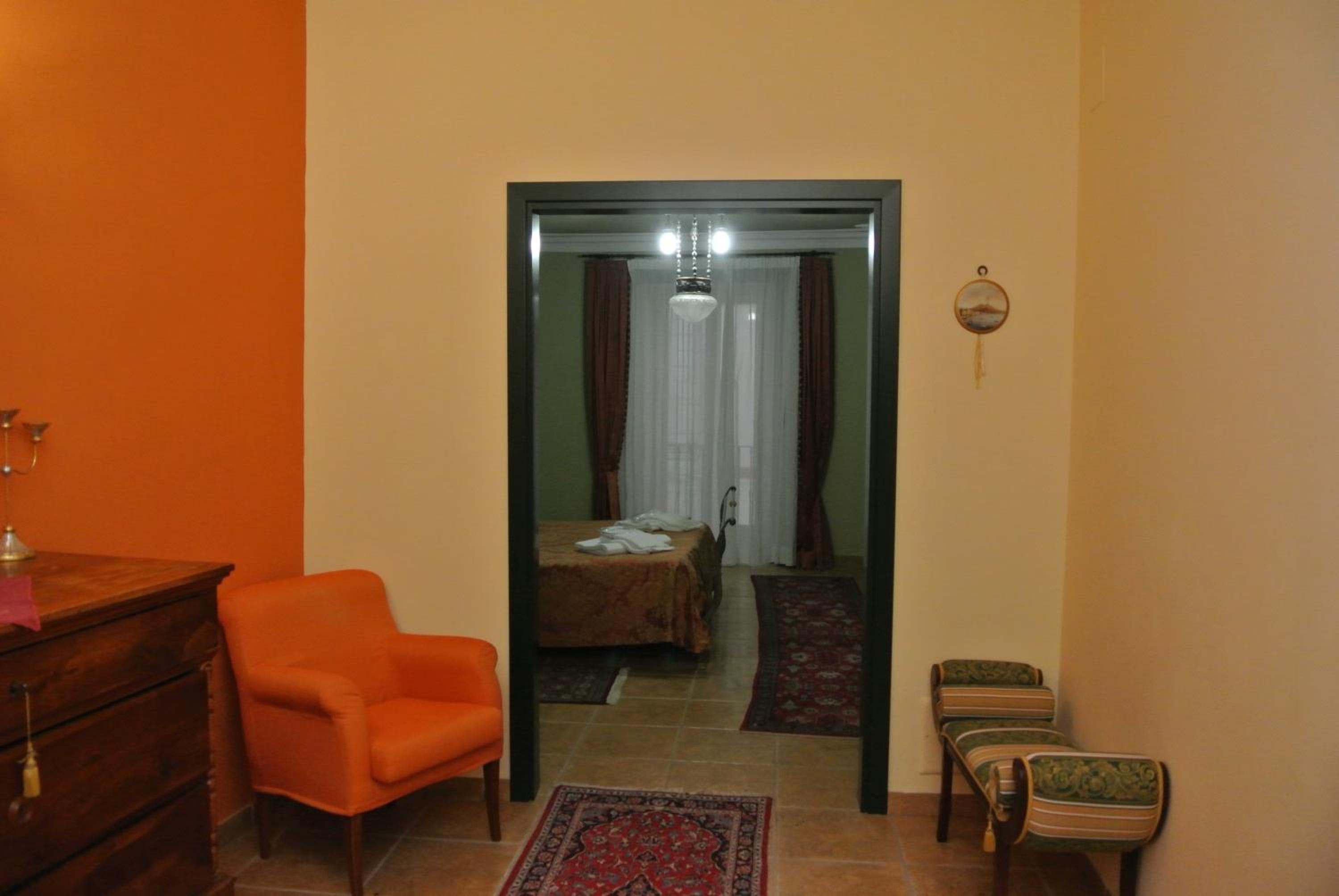 Suite with Spa Bath photo 1