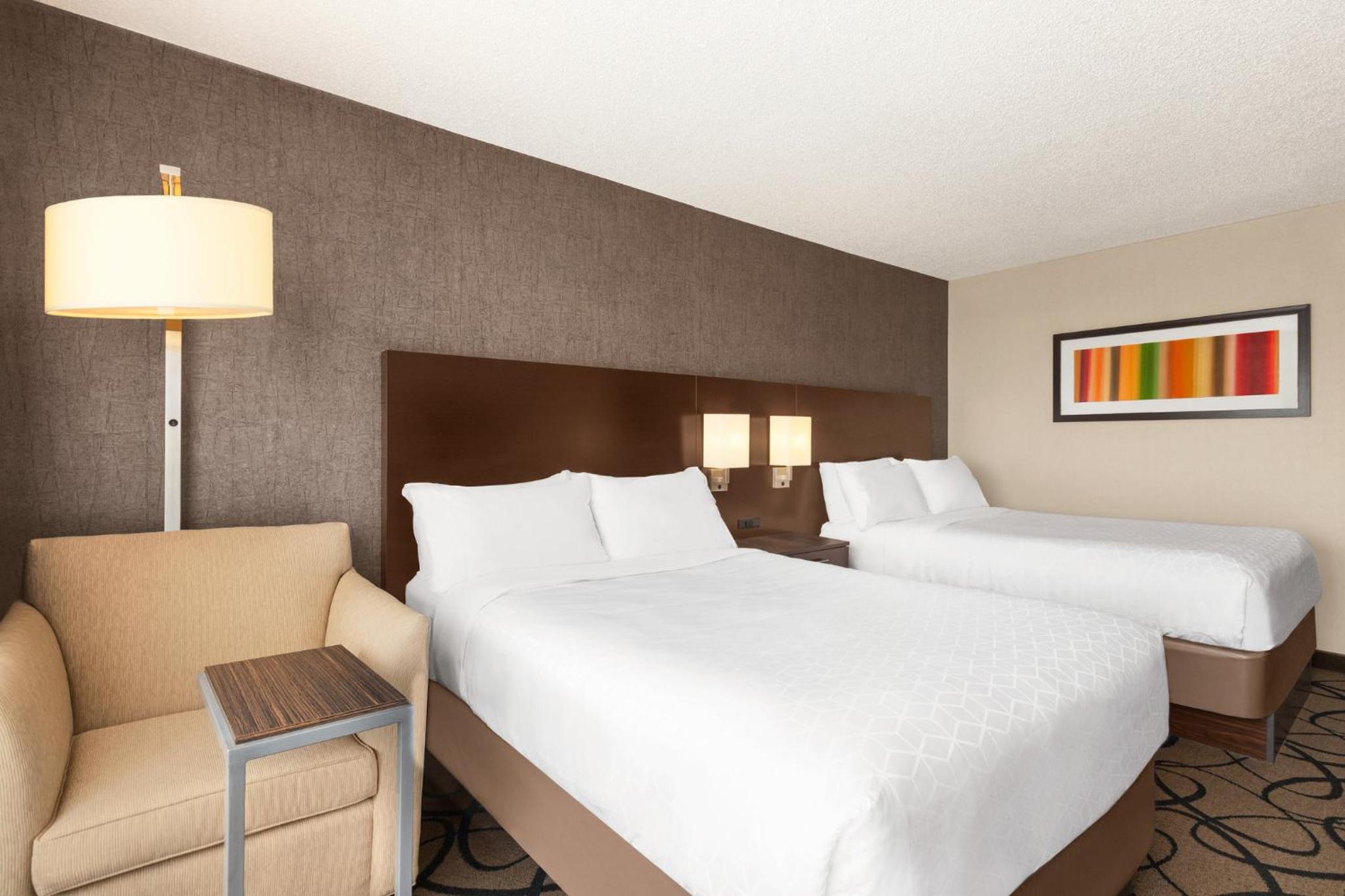Standard Double Room with Two Double Beds - Photo 8
