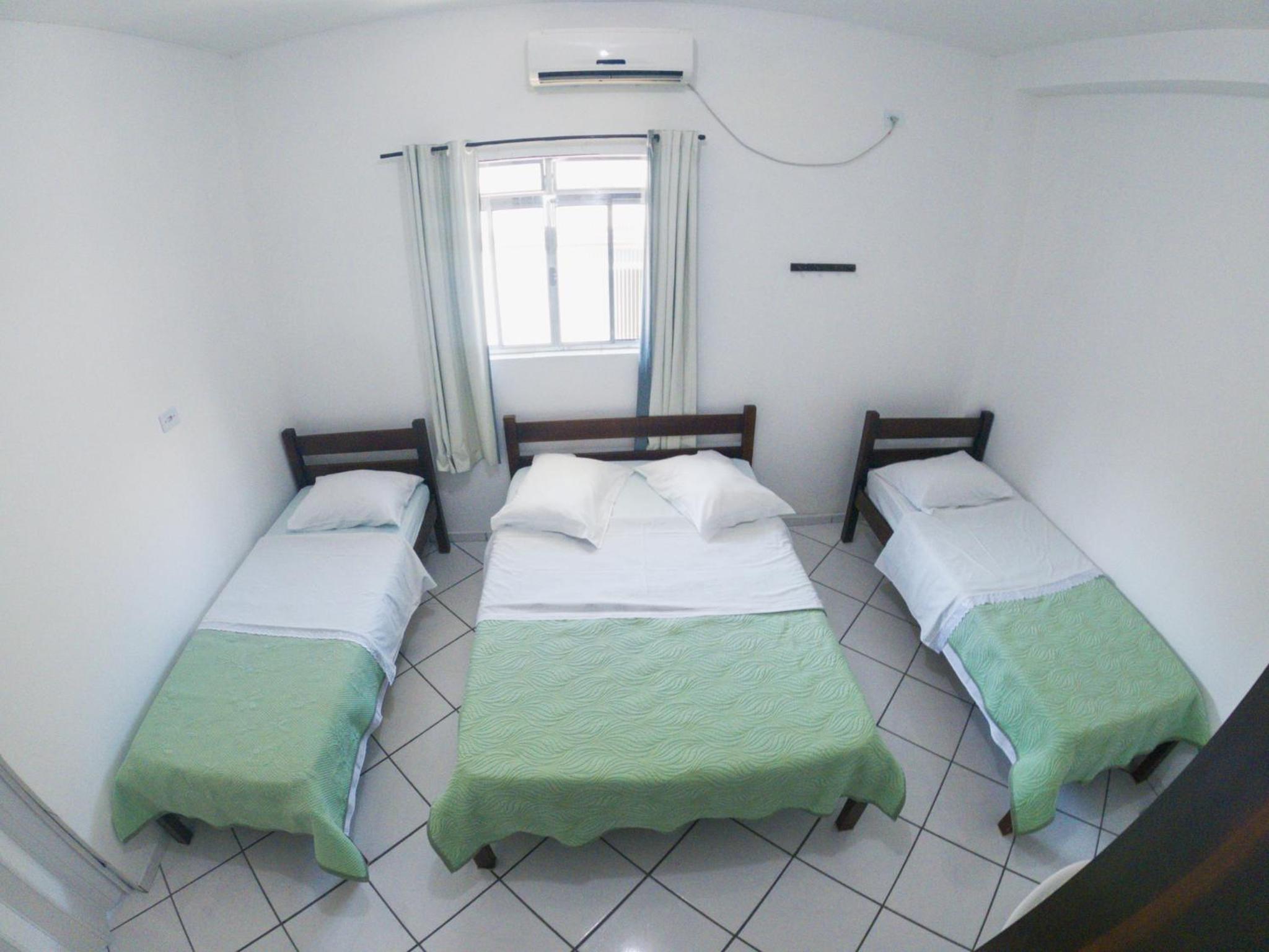 Economy Quadruple Room photo 1