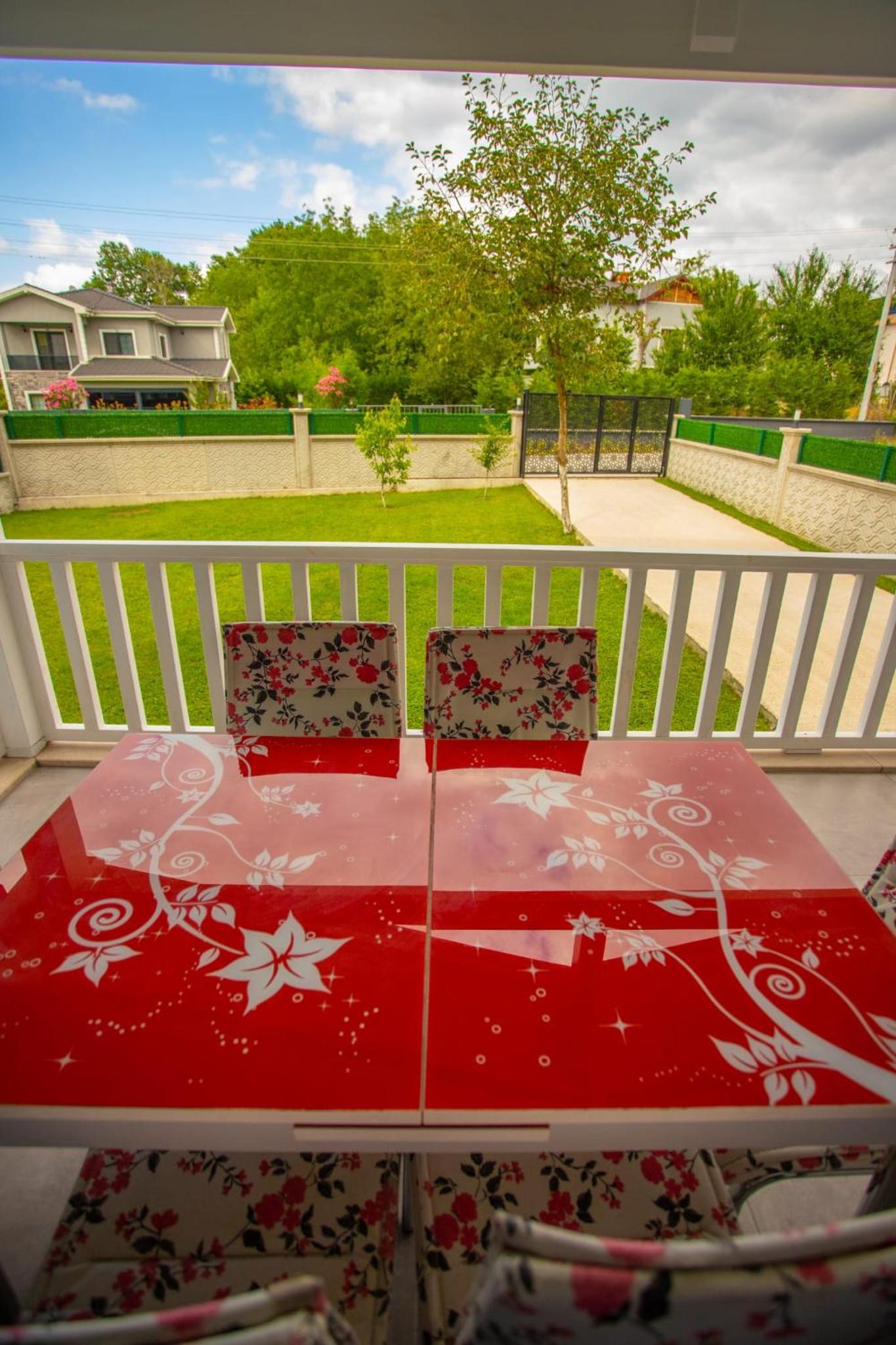 Villa - Photo 4