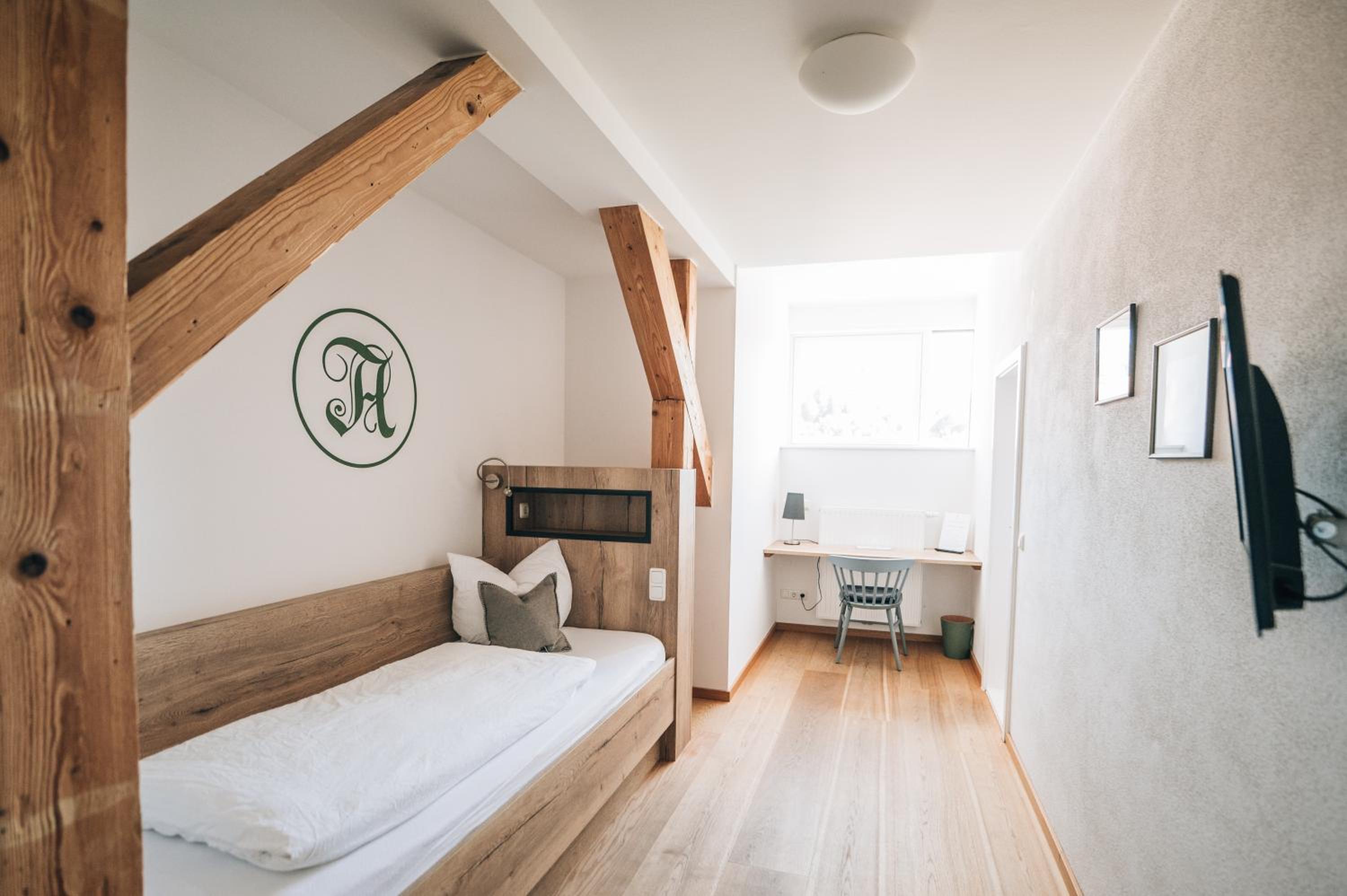 Single Room photo 1