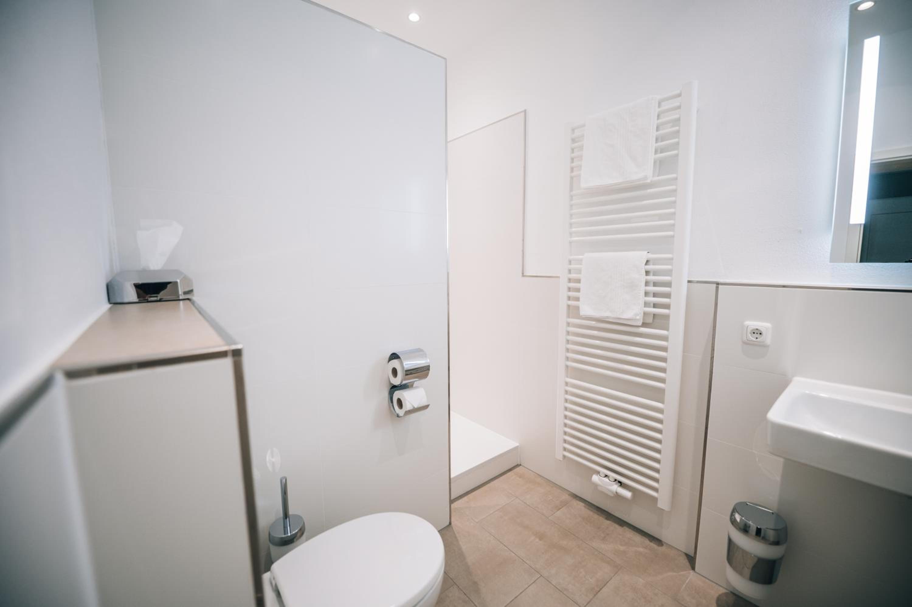 Double Room - Photo 3