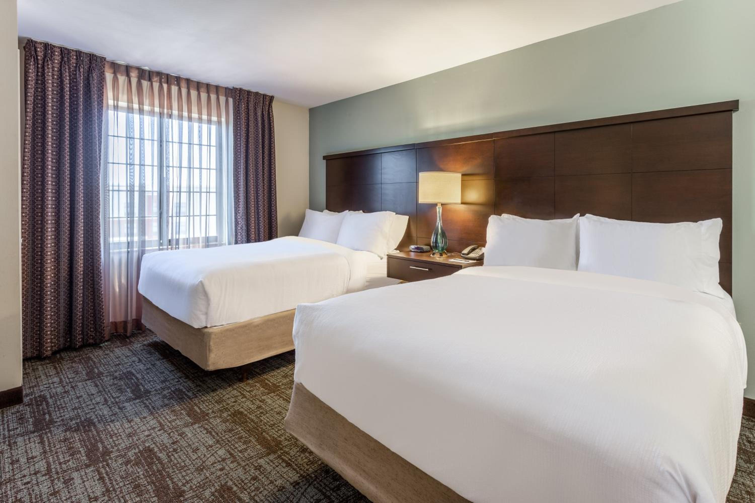 One-Bedroom Suite with Two Double Beds - Photo 6