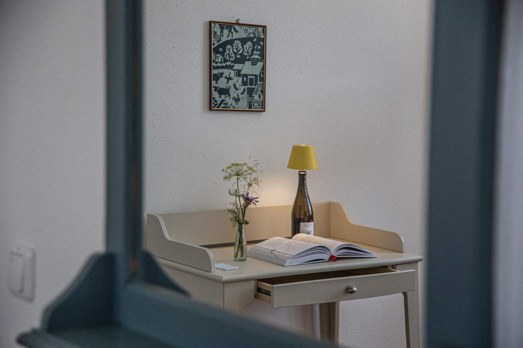 Suite - Photo 5