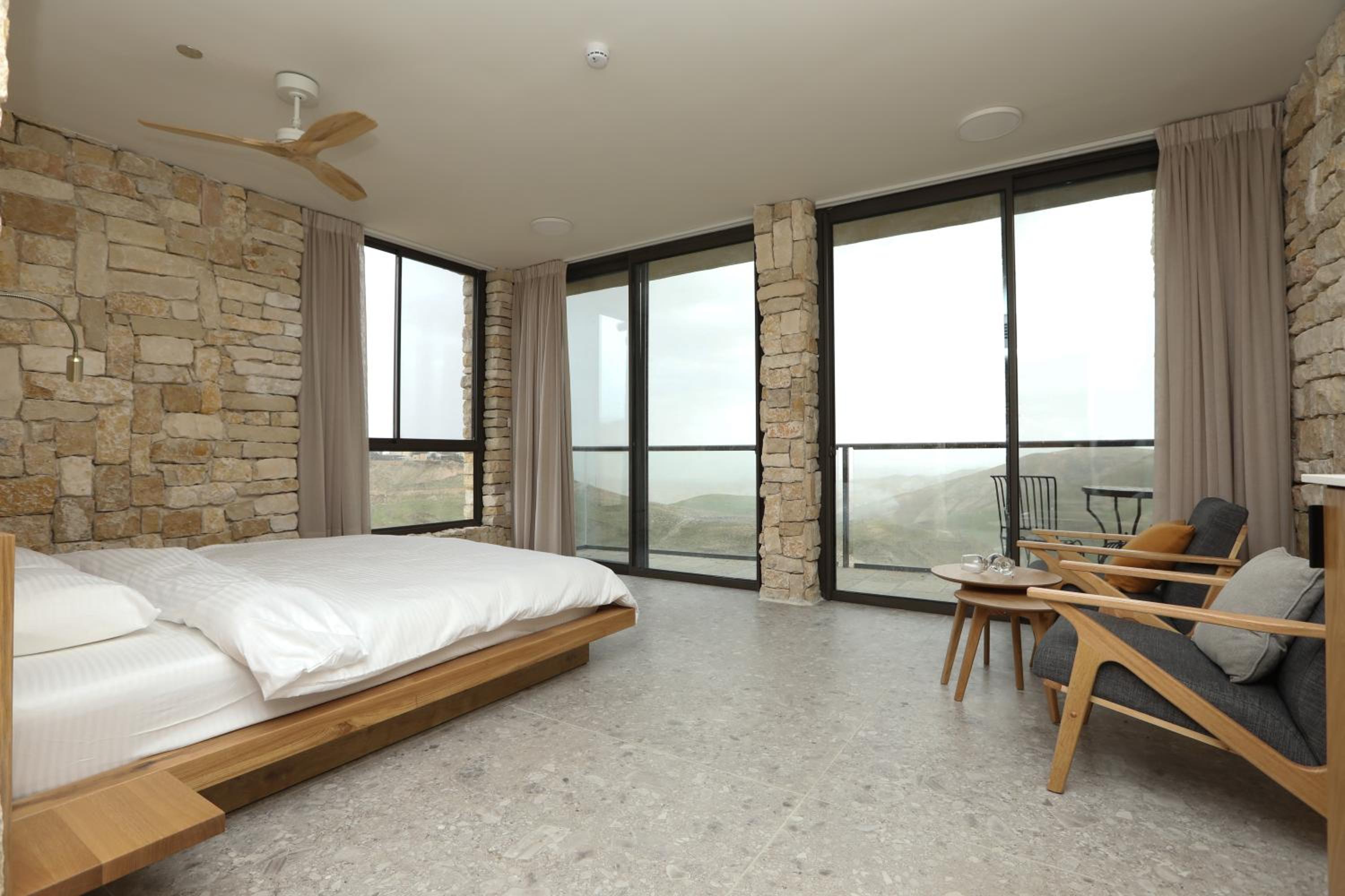 Suite photo 1