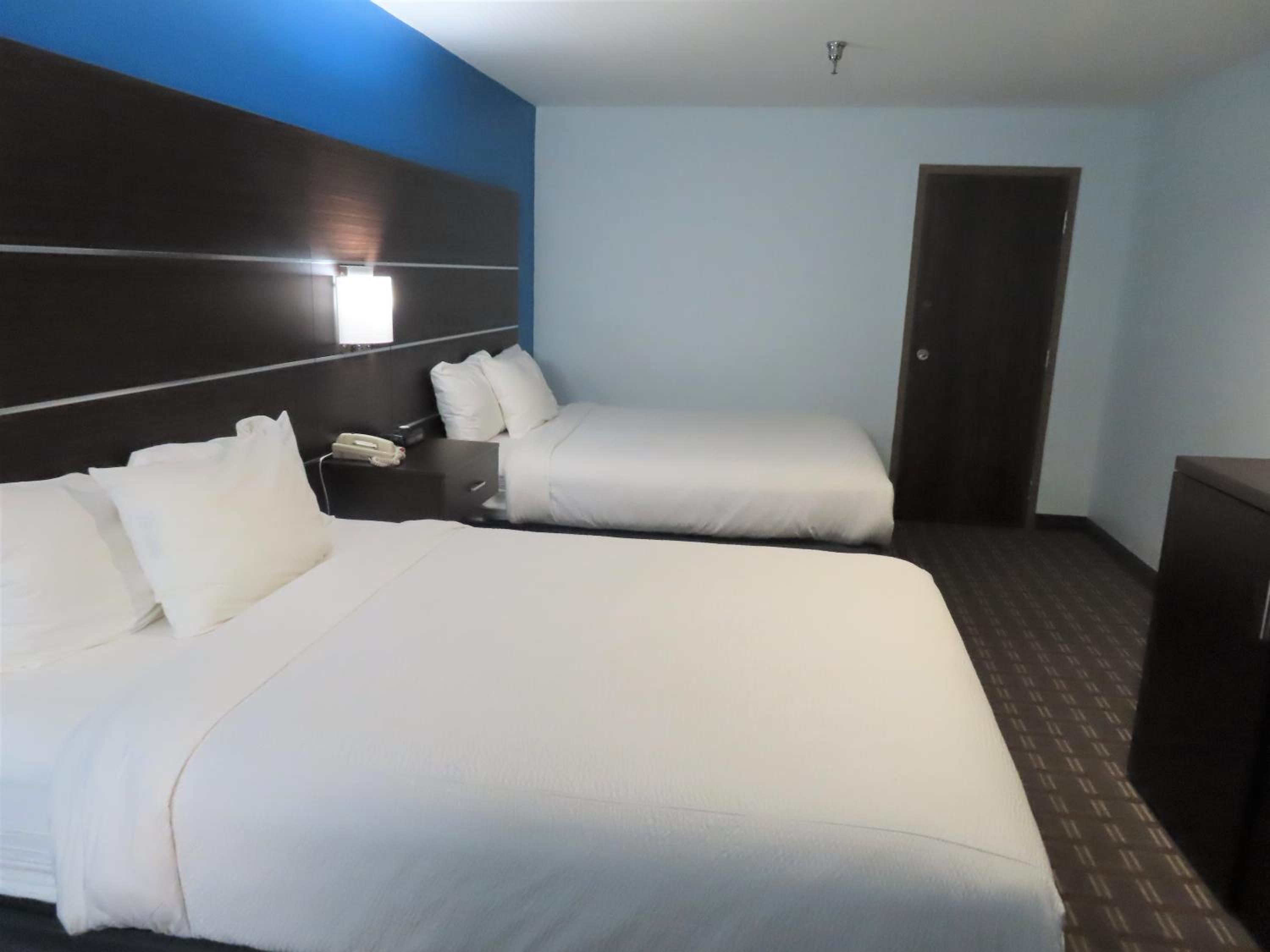 Quadruple Room photo 1