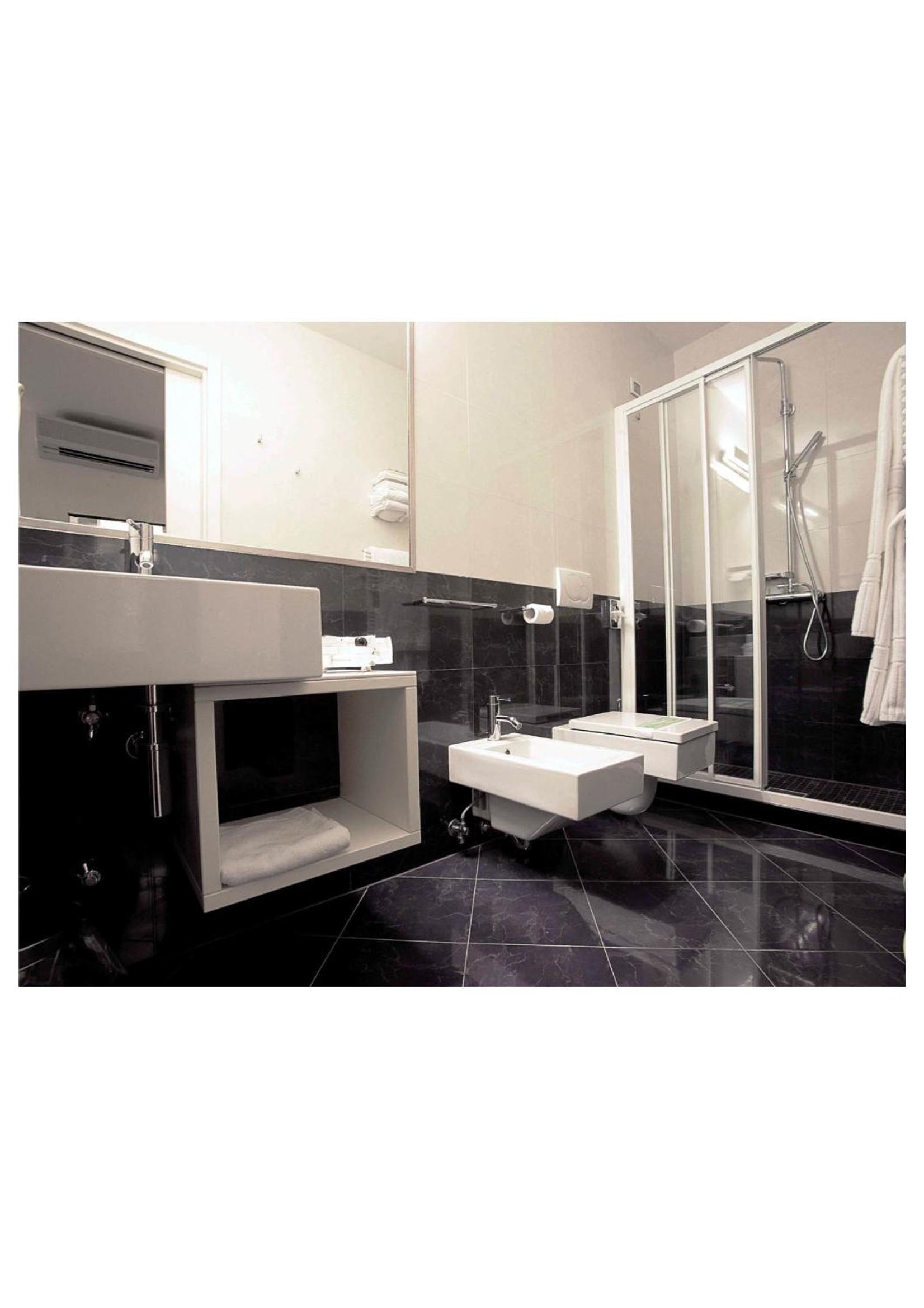 Double Room - Photo 4