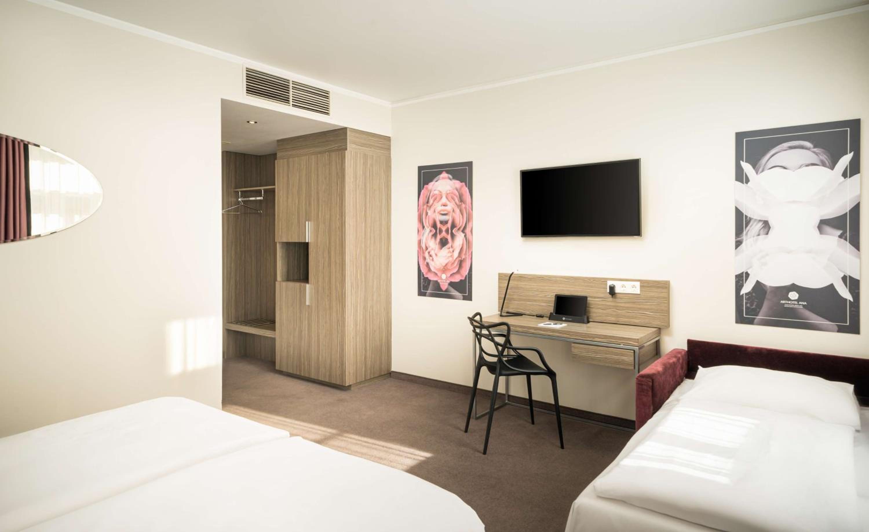 Standard Triple Room photo 2