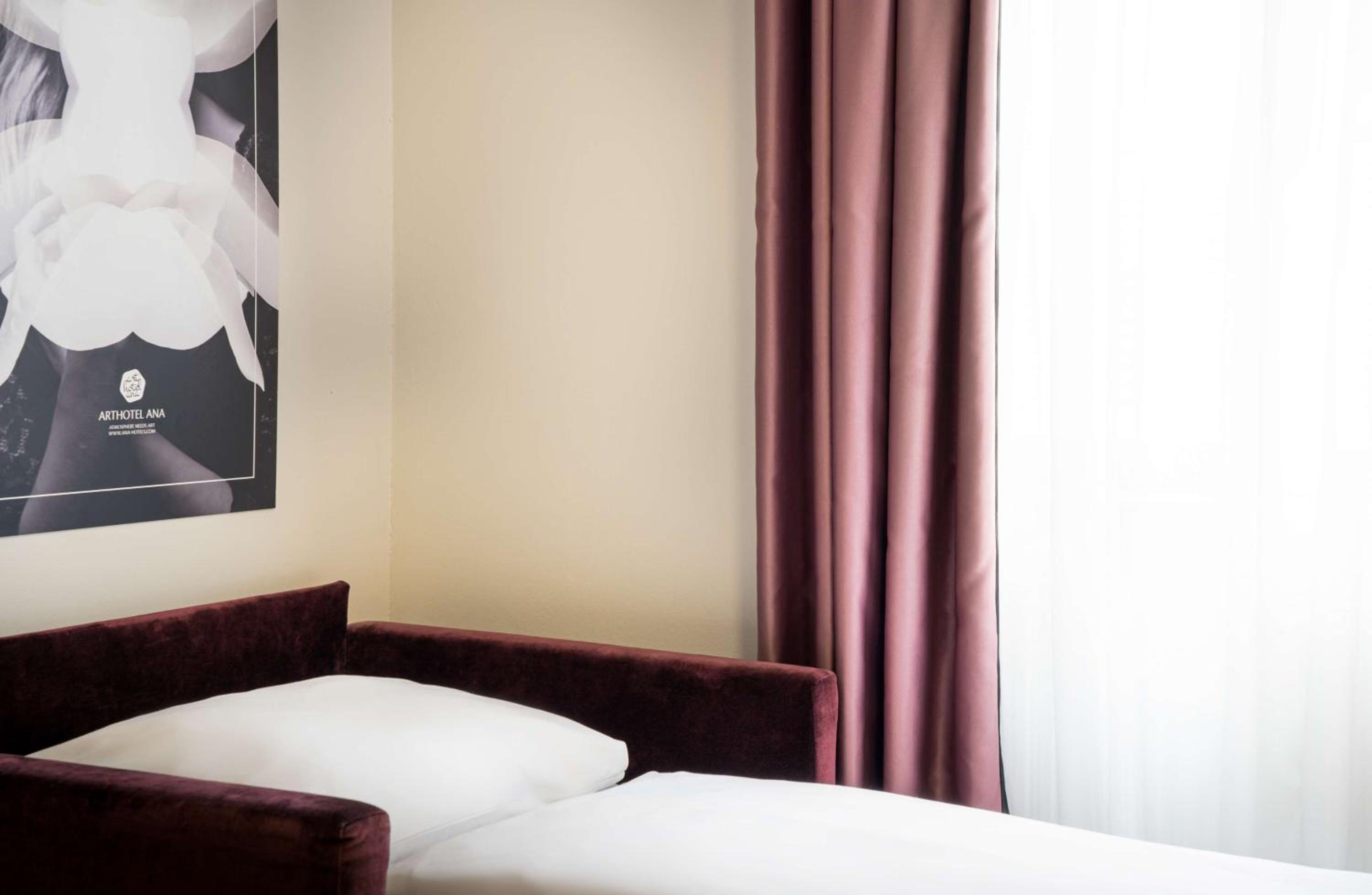 Standard Triple Room photo 3