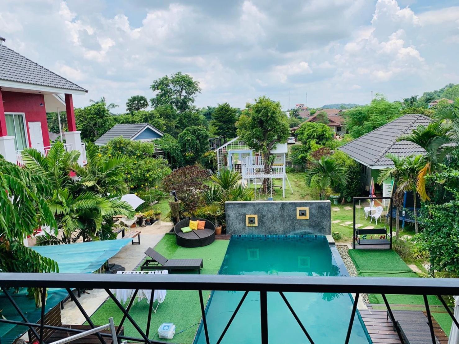 Double Room with Pool View photo 2