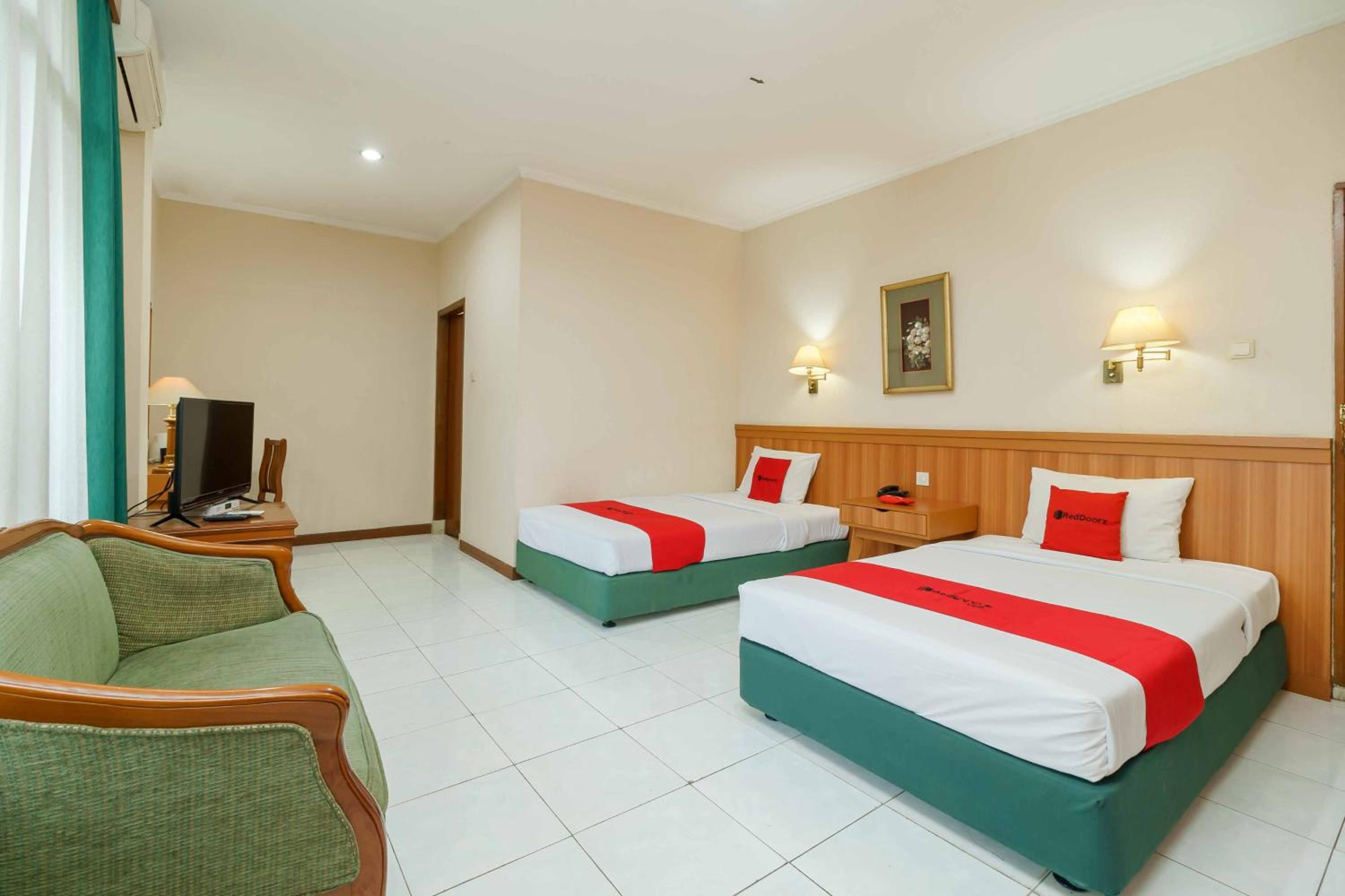 Twin Room - Photo 1