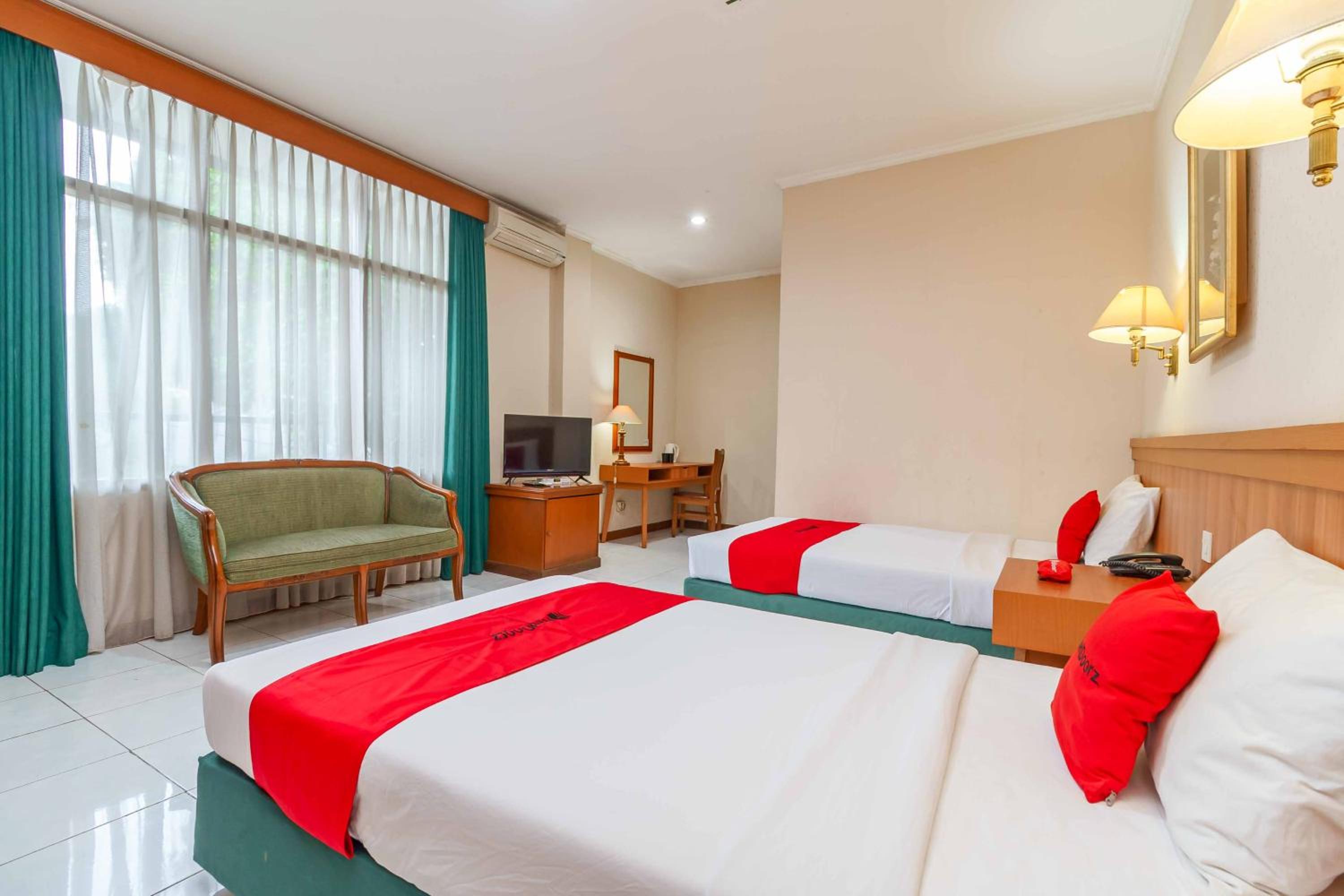 Twin Room - Photo 7