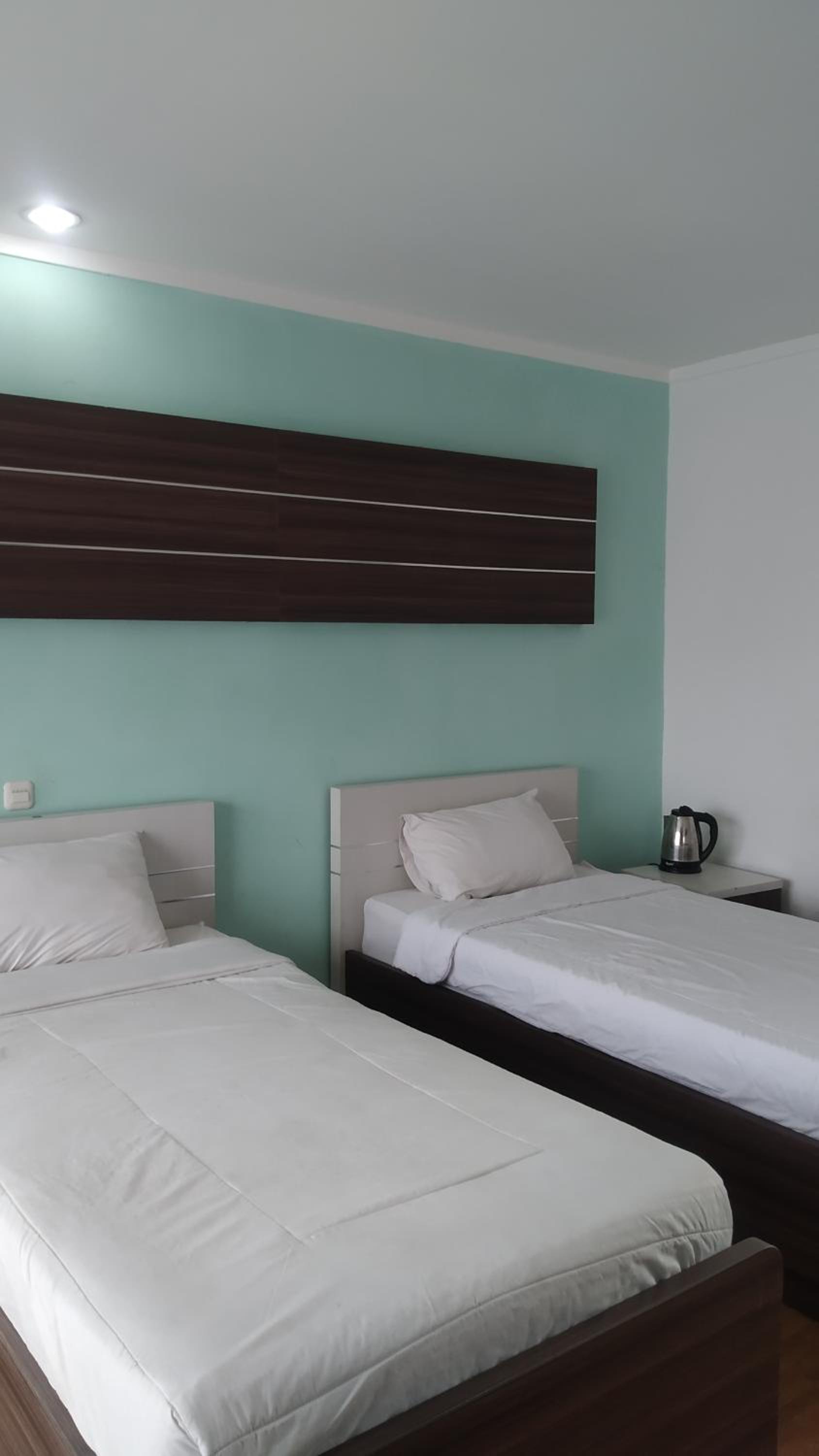 Standard Twin Room - Photo 2
