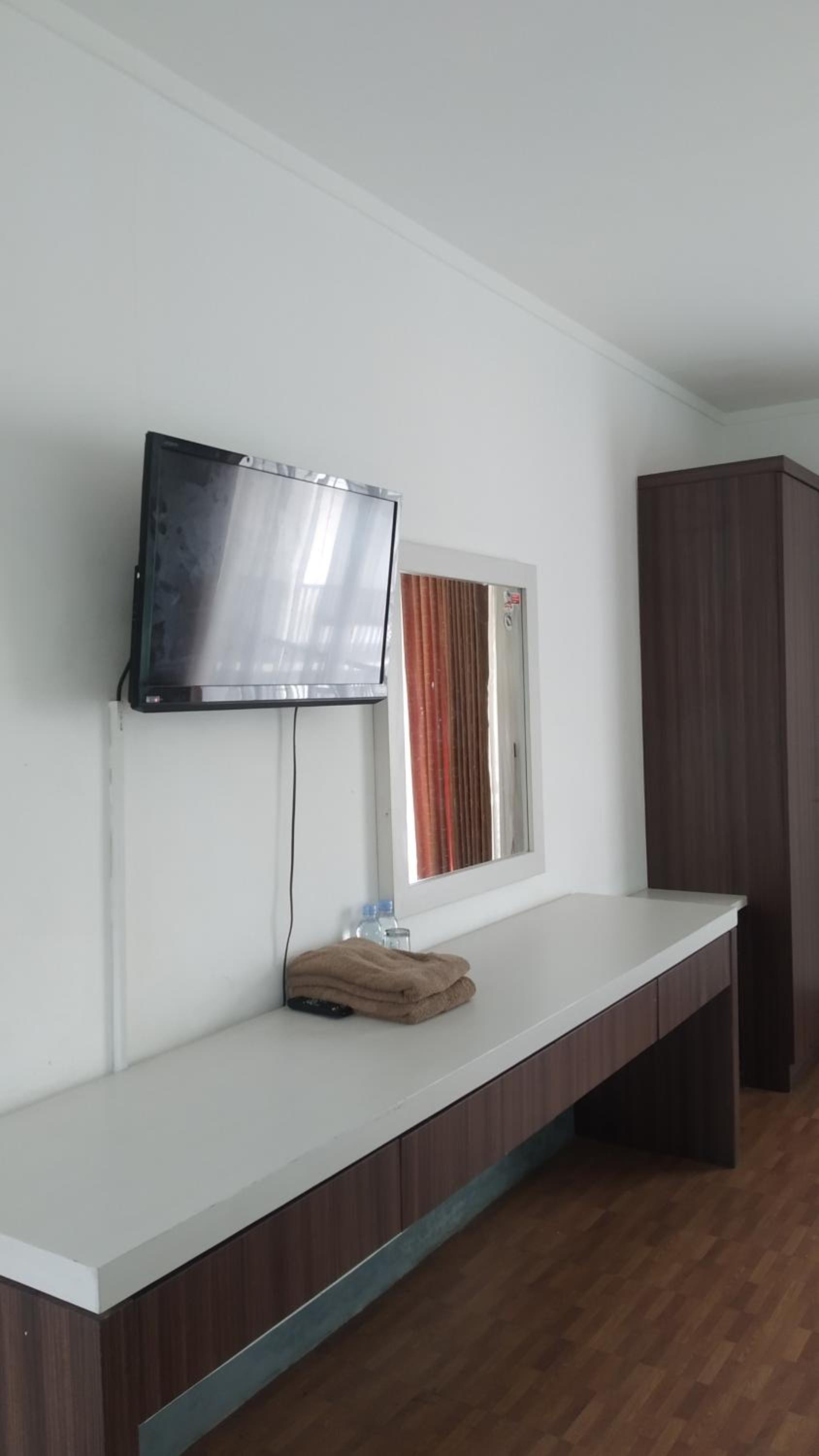 Standard Twin Room - Photo 4