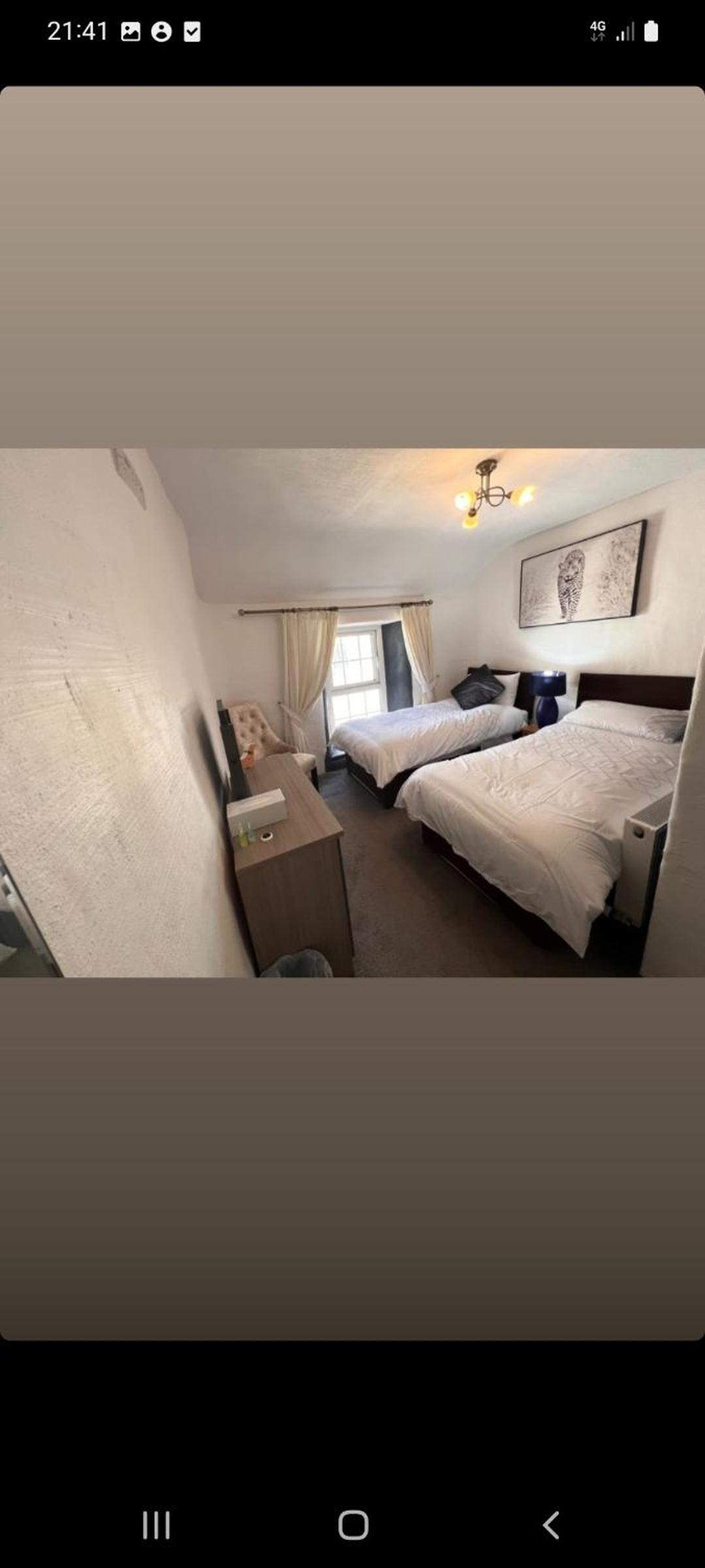 Twin Room - Photo 1