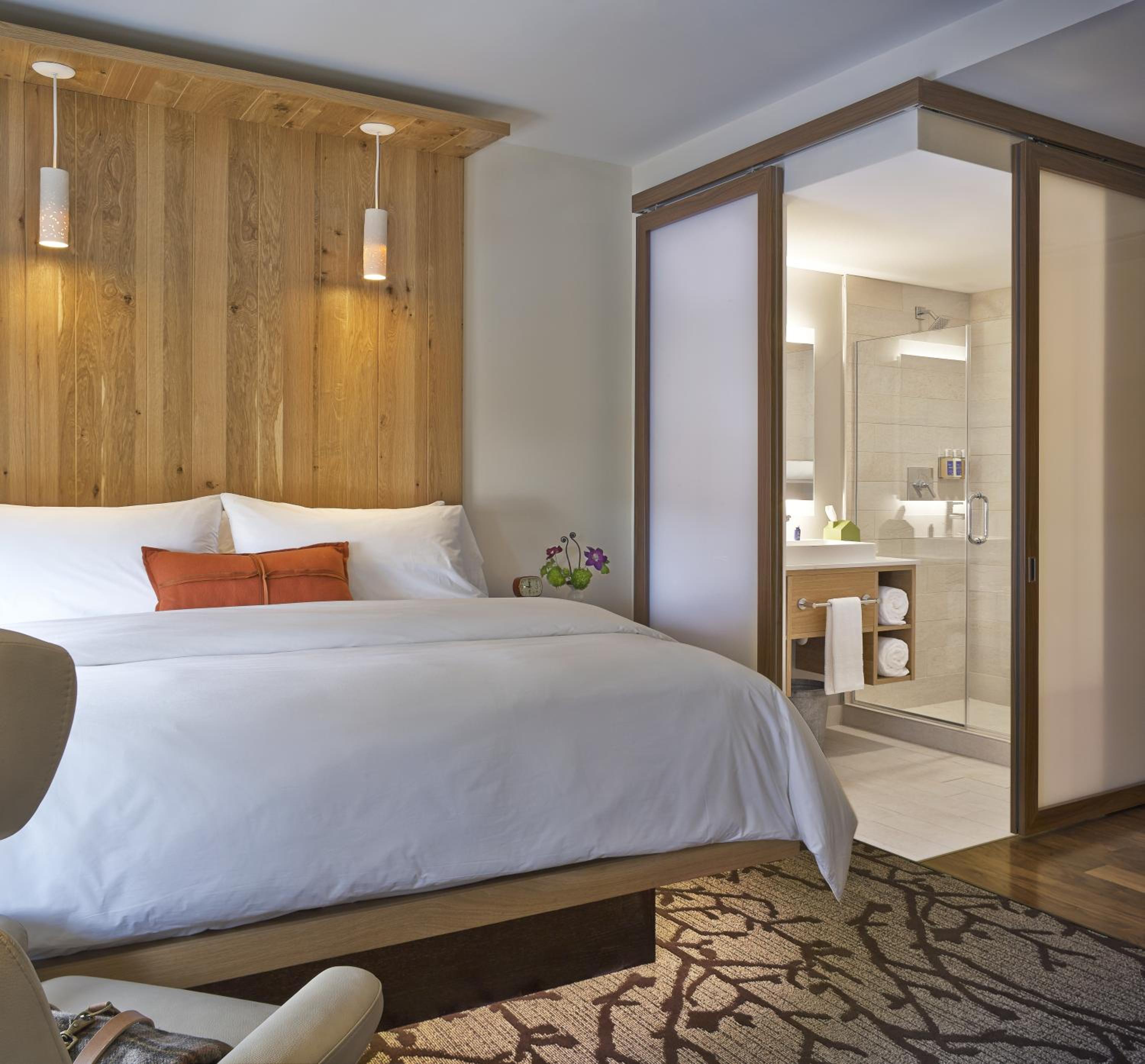 Standard King Room - Photo 1