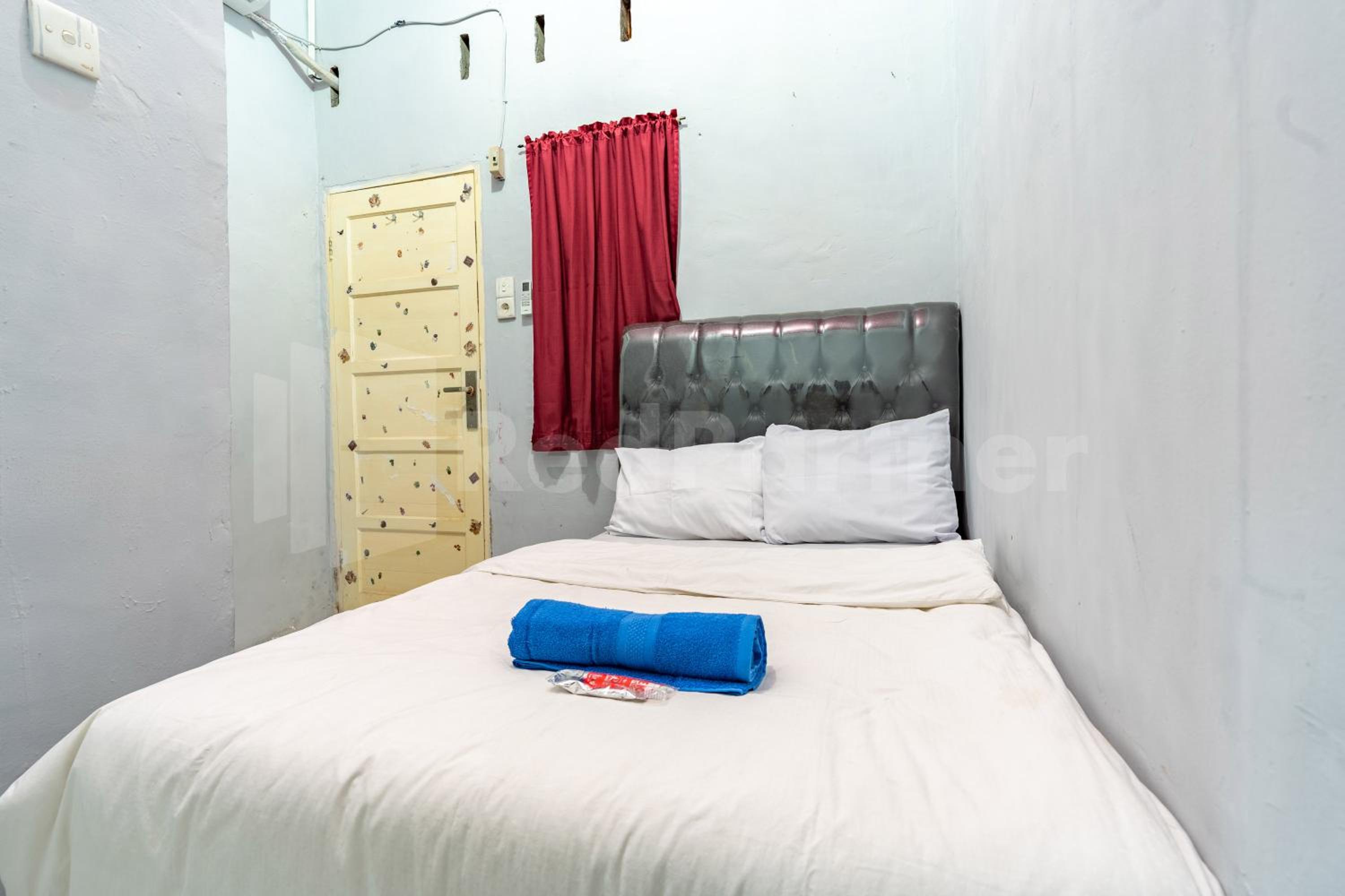 Economy Double Room photo 1