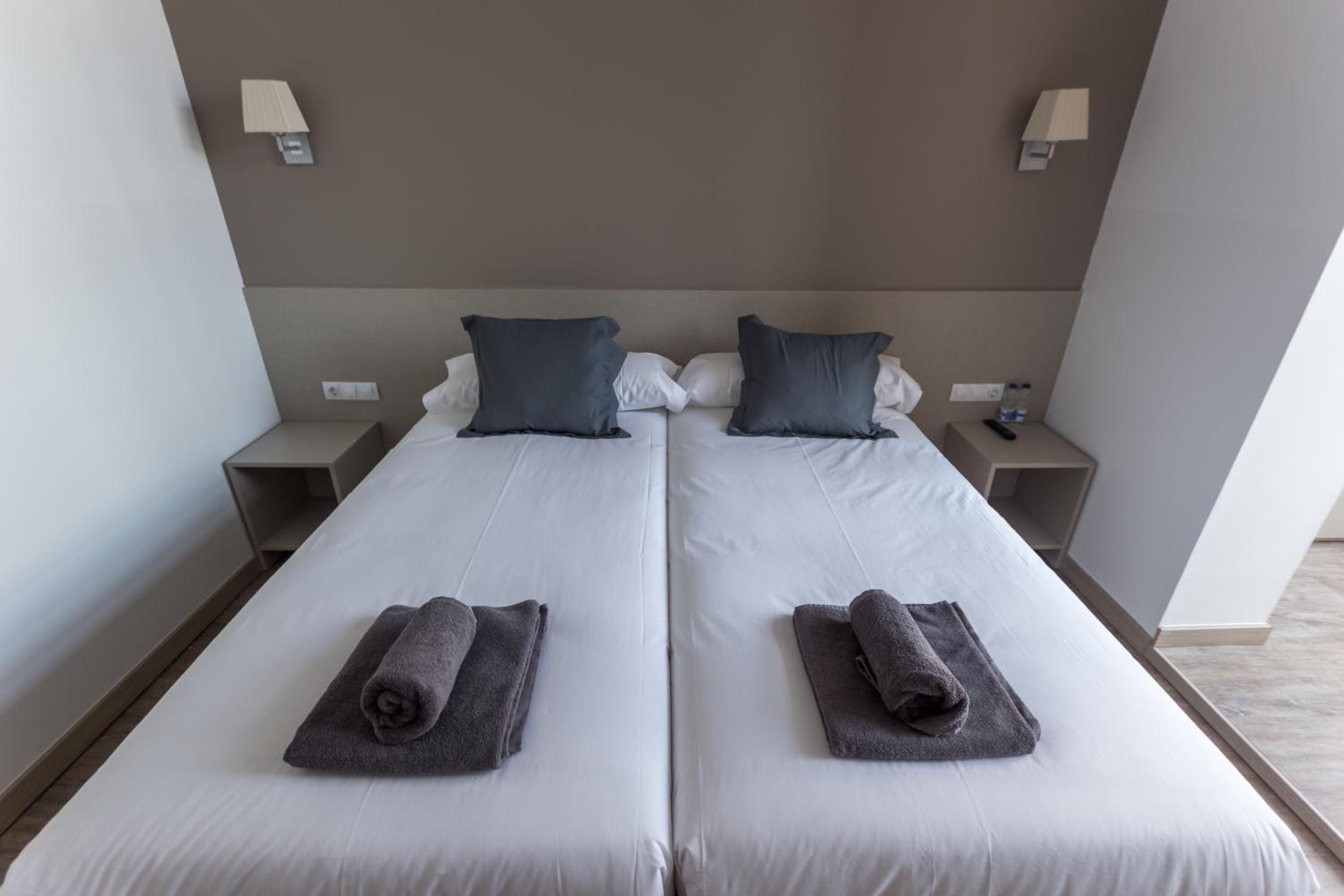 Twin Room With Terrace photo 3