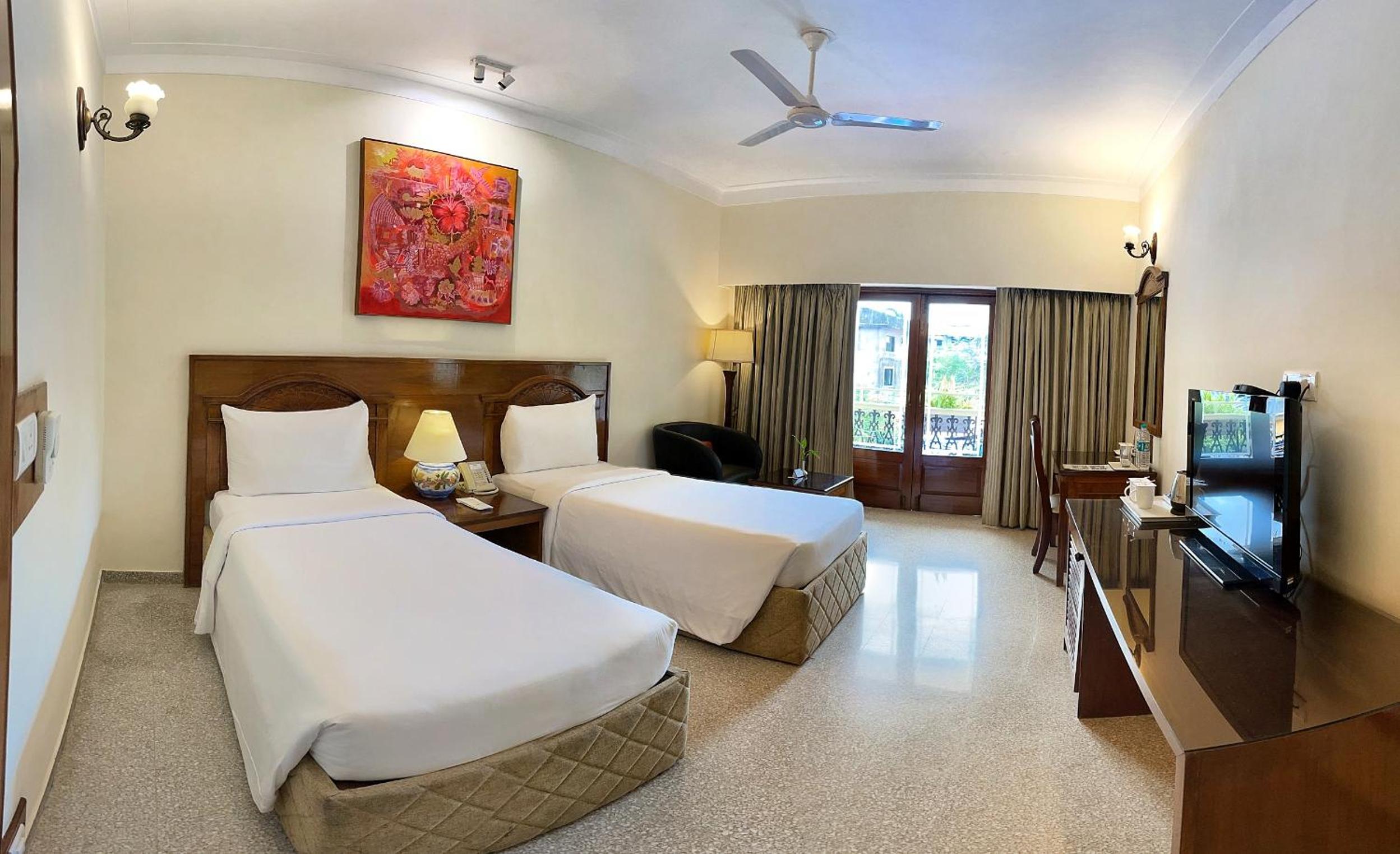Standard Room - Beer on arrival, Happy Hours (7-9 PM) - Photo 3