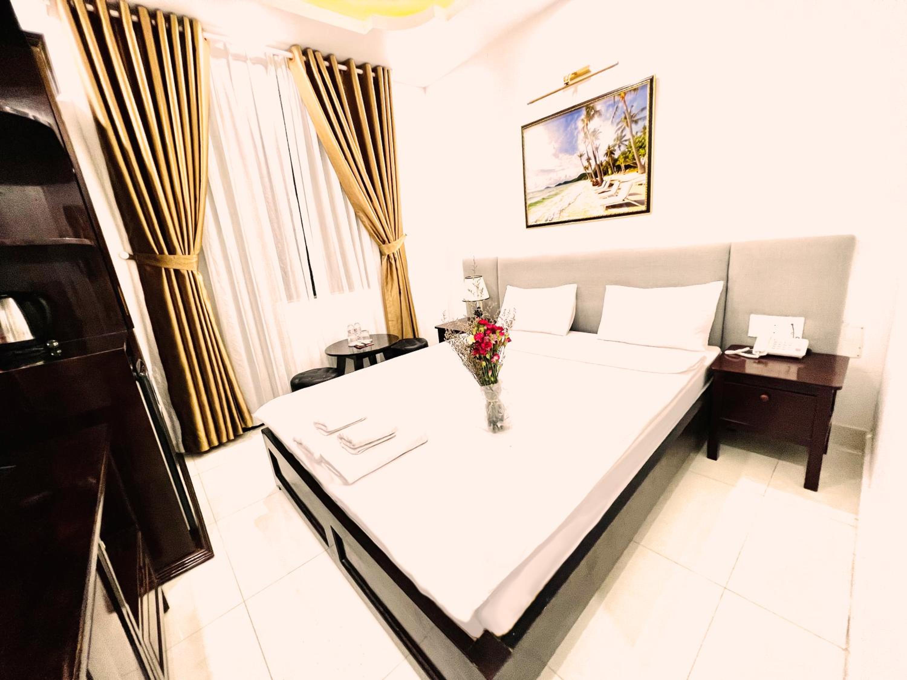 Deluxe Double Room with Sea View - Photo 7