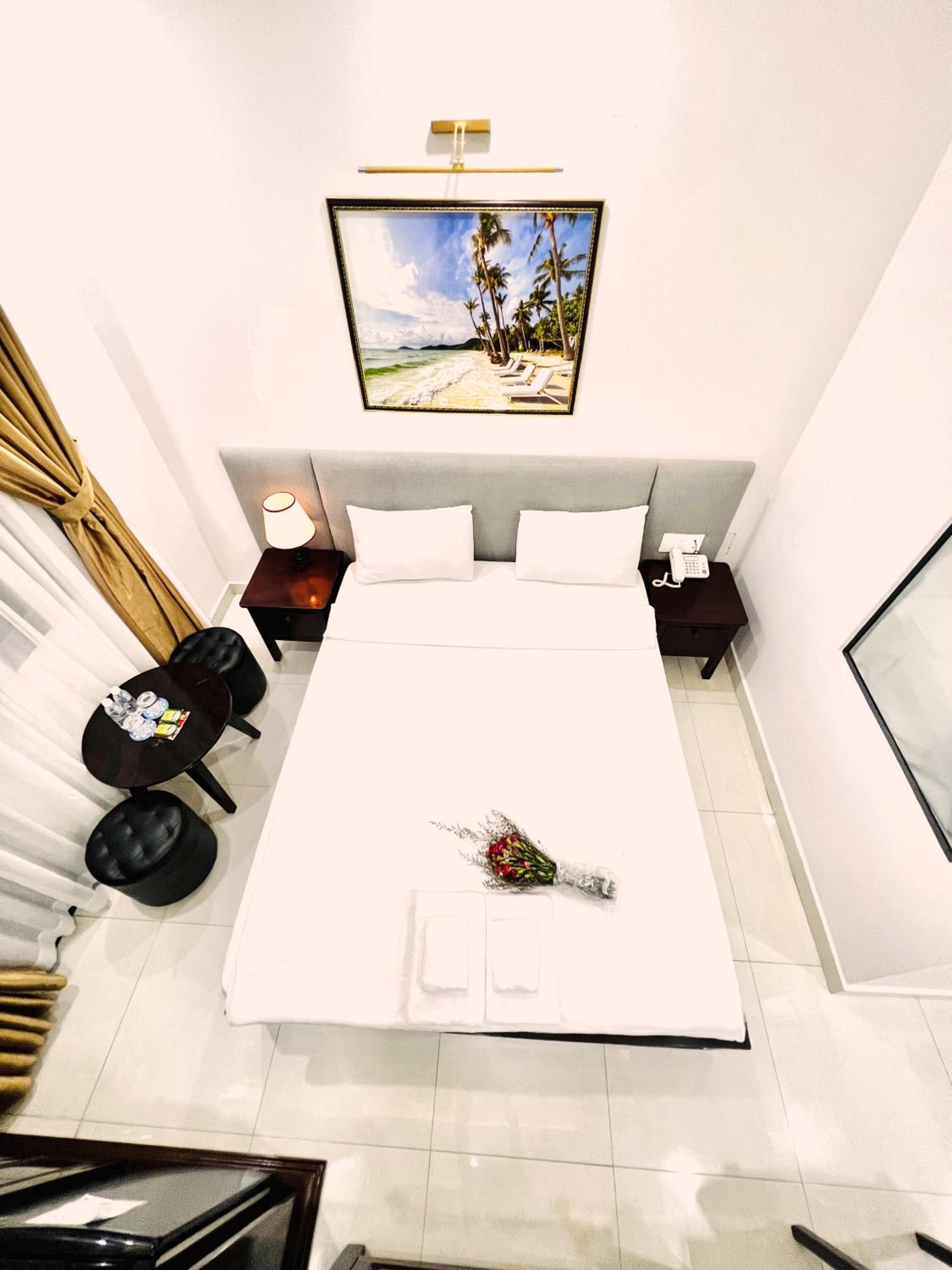 Deluxe Double Room with Sea View - Photo 16
