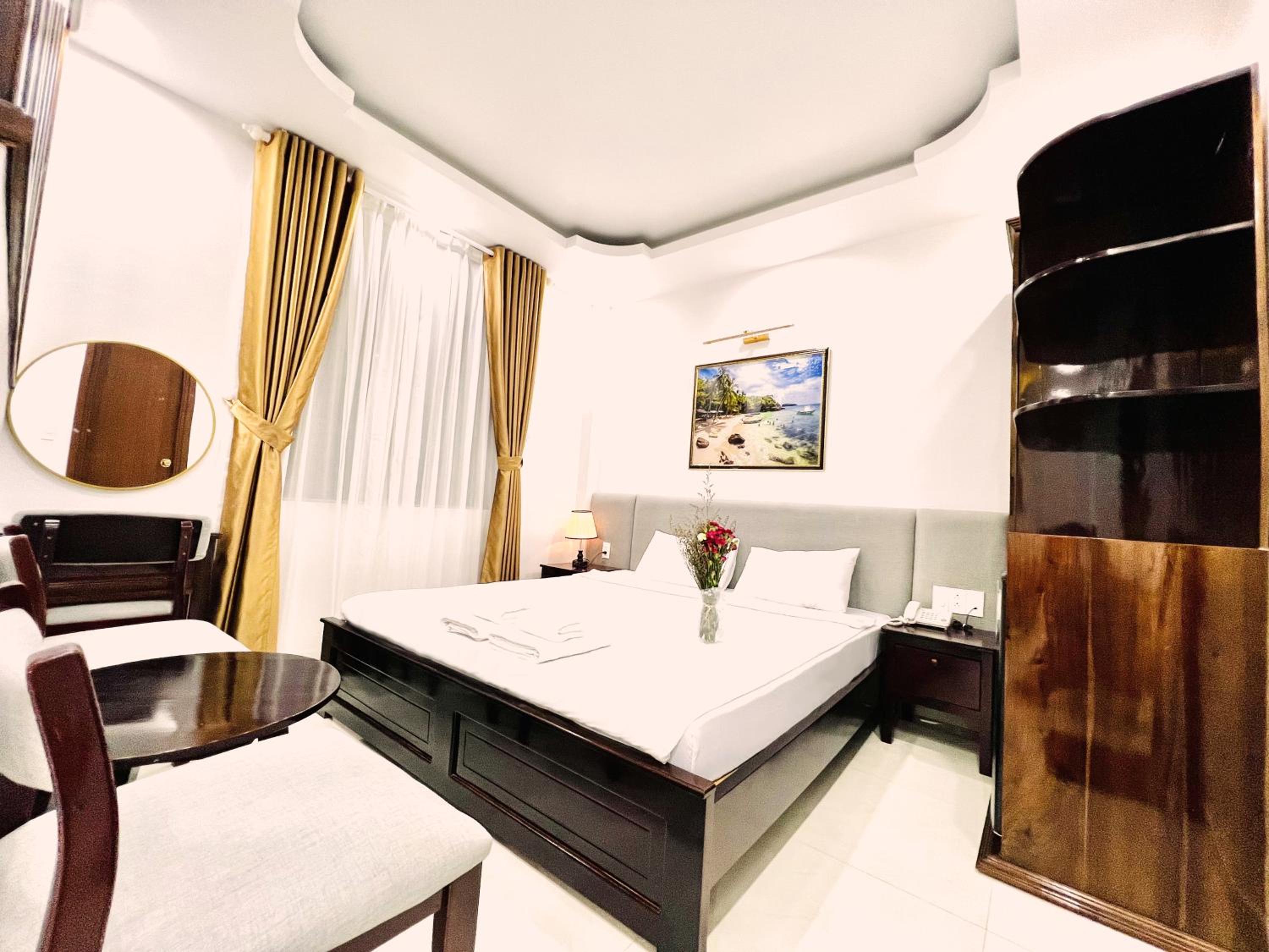 Deluxe Double Room with Sea View - Photo 15